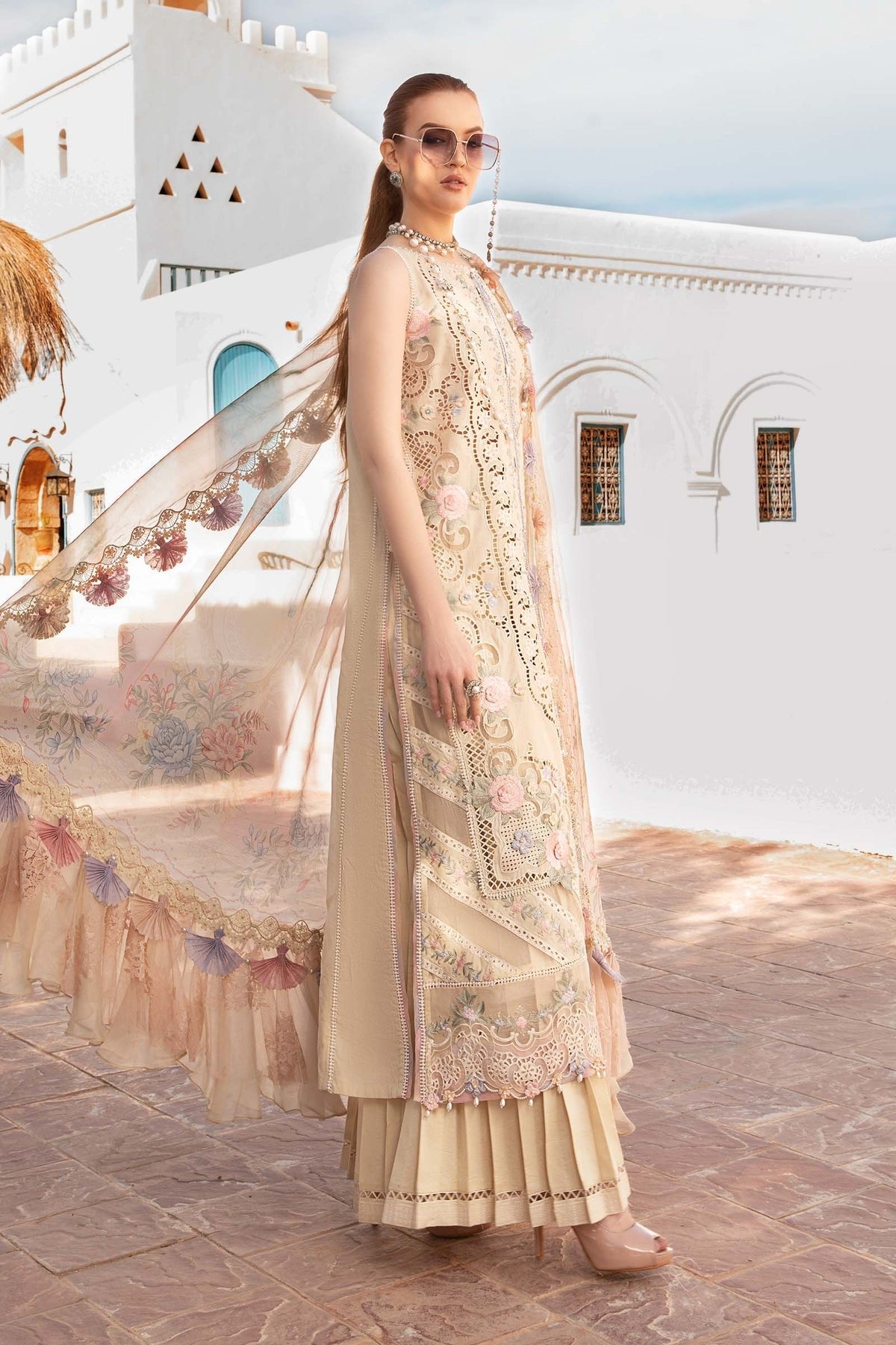 Maria B Eid Collection 3Pc Embroidered Lawn Suit (D-2406-B)
