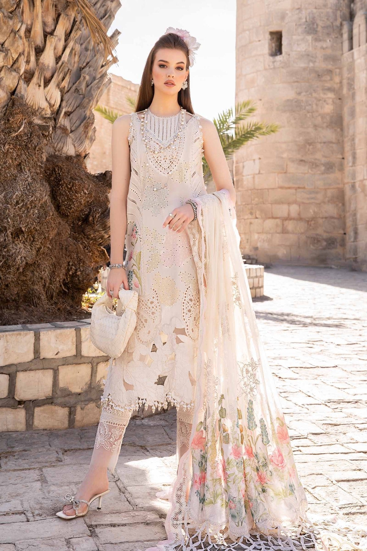 Maria B Eid Collection 3Pc Embroidered Lawn Suit (D-2407-A)