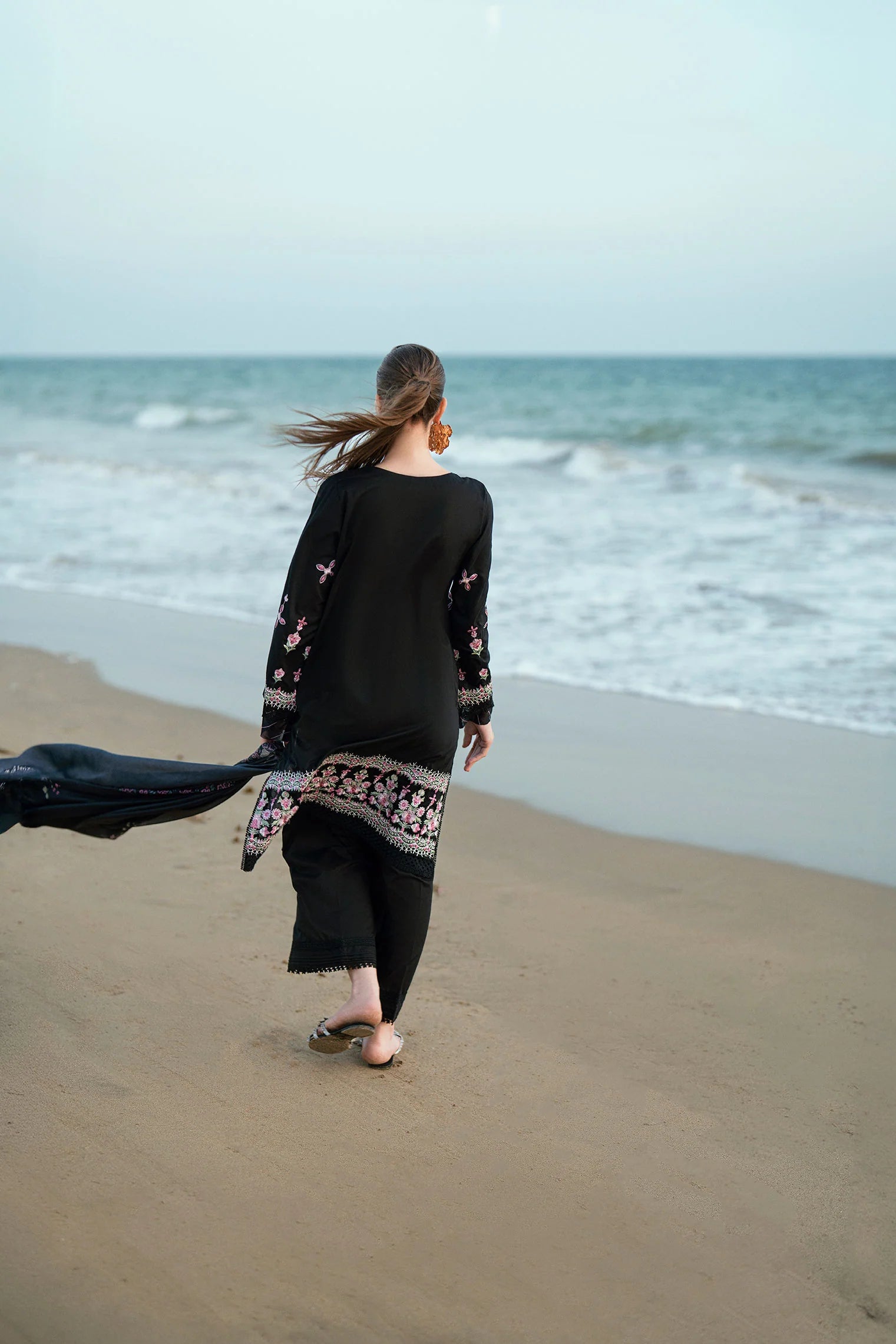 Dhanak 2Pc Embroidery Lawn Suit SS25DC-2540 BLACK gulbuy.com