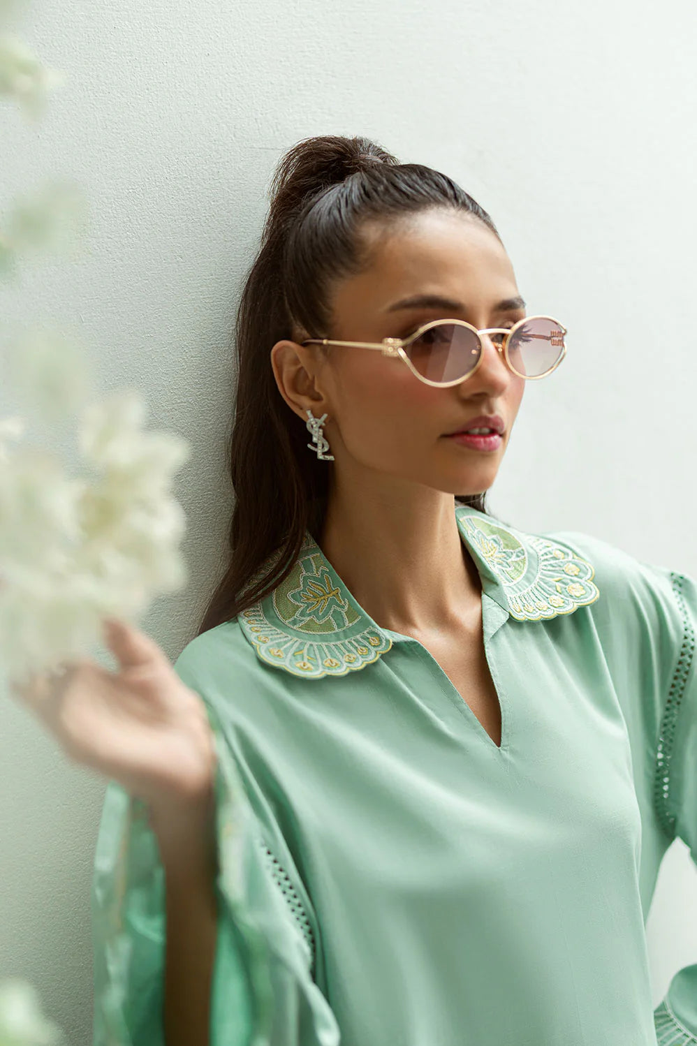 Dhanak 2Pc Embroidered Lawn Suit SS25DC-2569 gulbuy.com