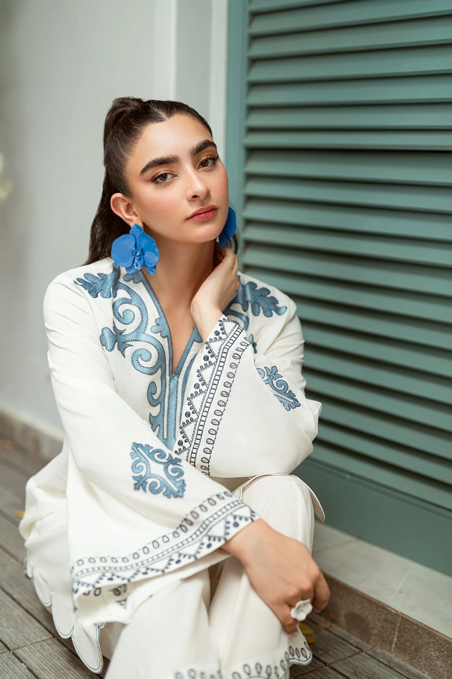 Dhanak 2Pc Embroidered Lawn Suit SS25DC-2574 gulbuy.com