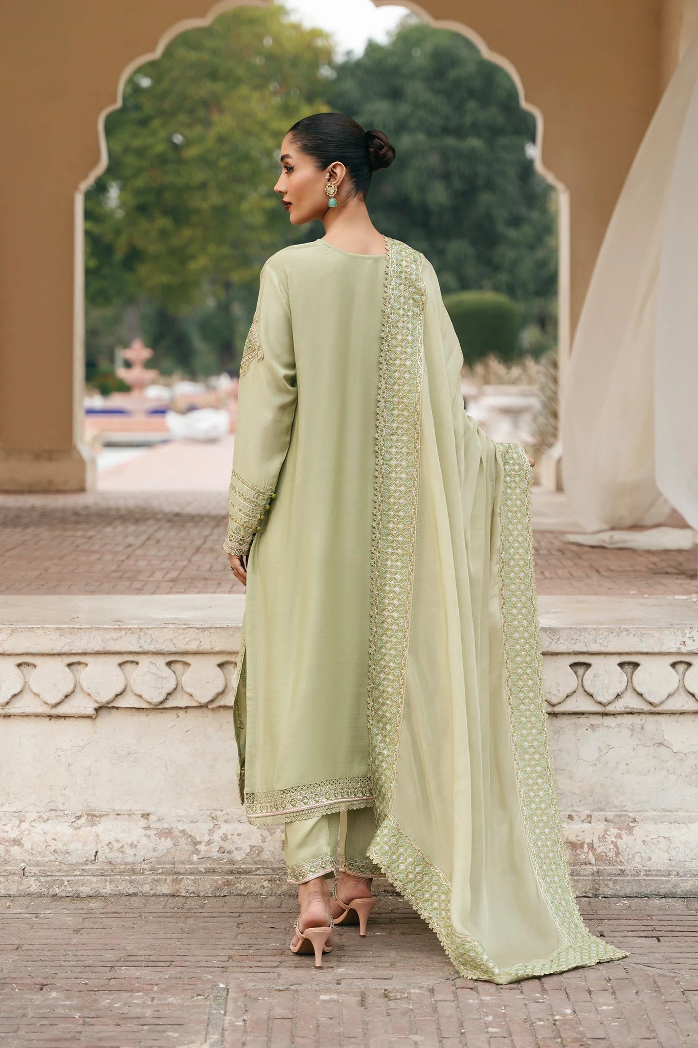 Mannat 3Pc Embroidered Raw Silk Suit Mia gulbuy.com