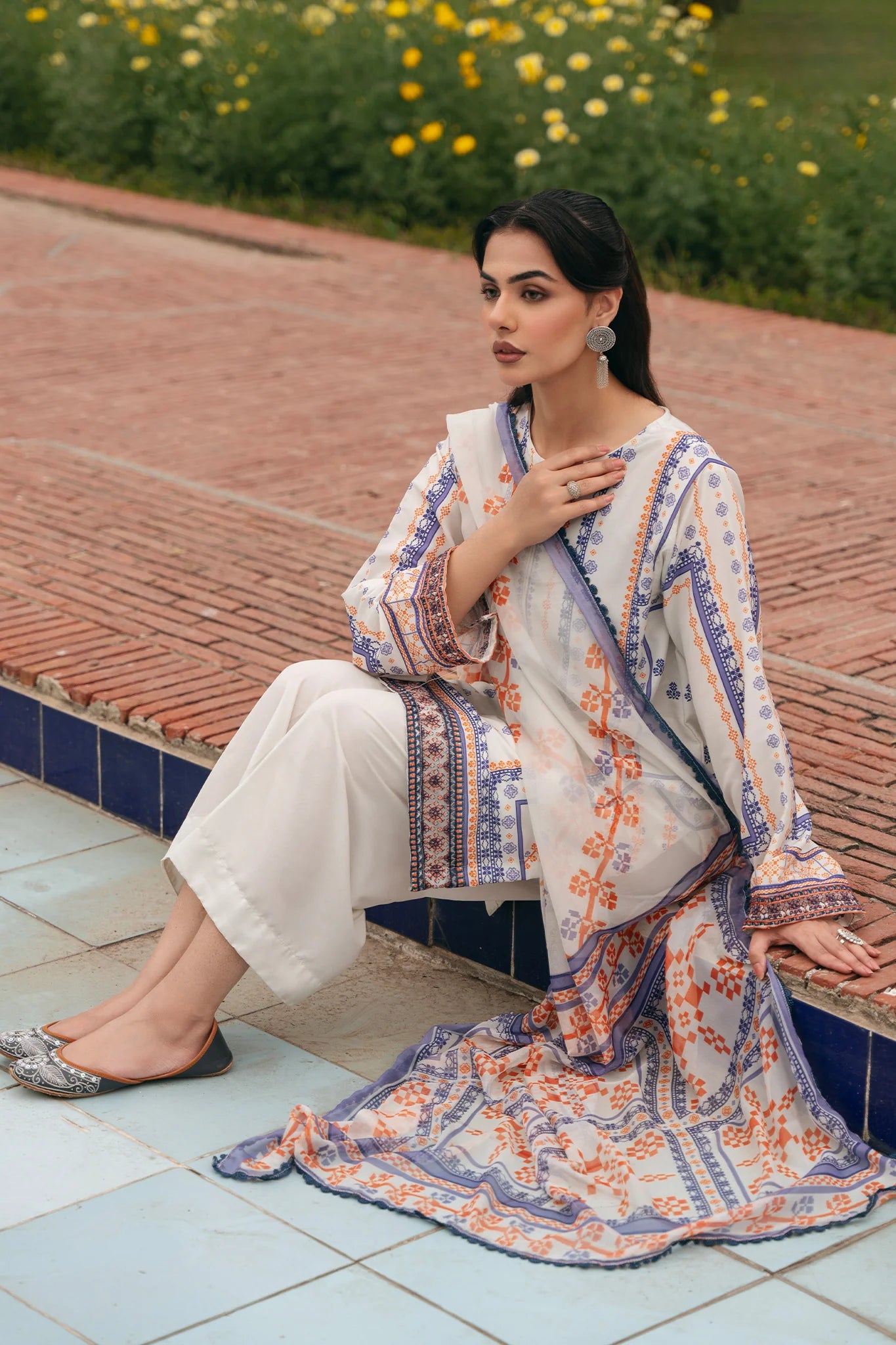 Mannat 3Pc Digital Printed Raw Silk Suit Oat gulbuy.com