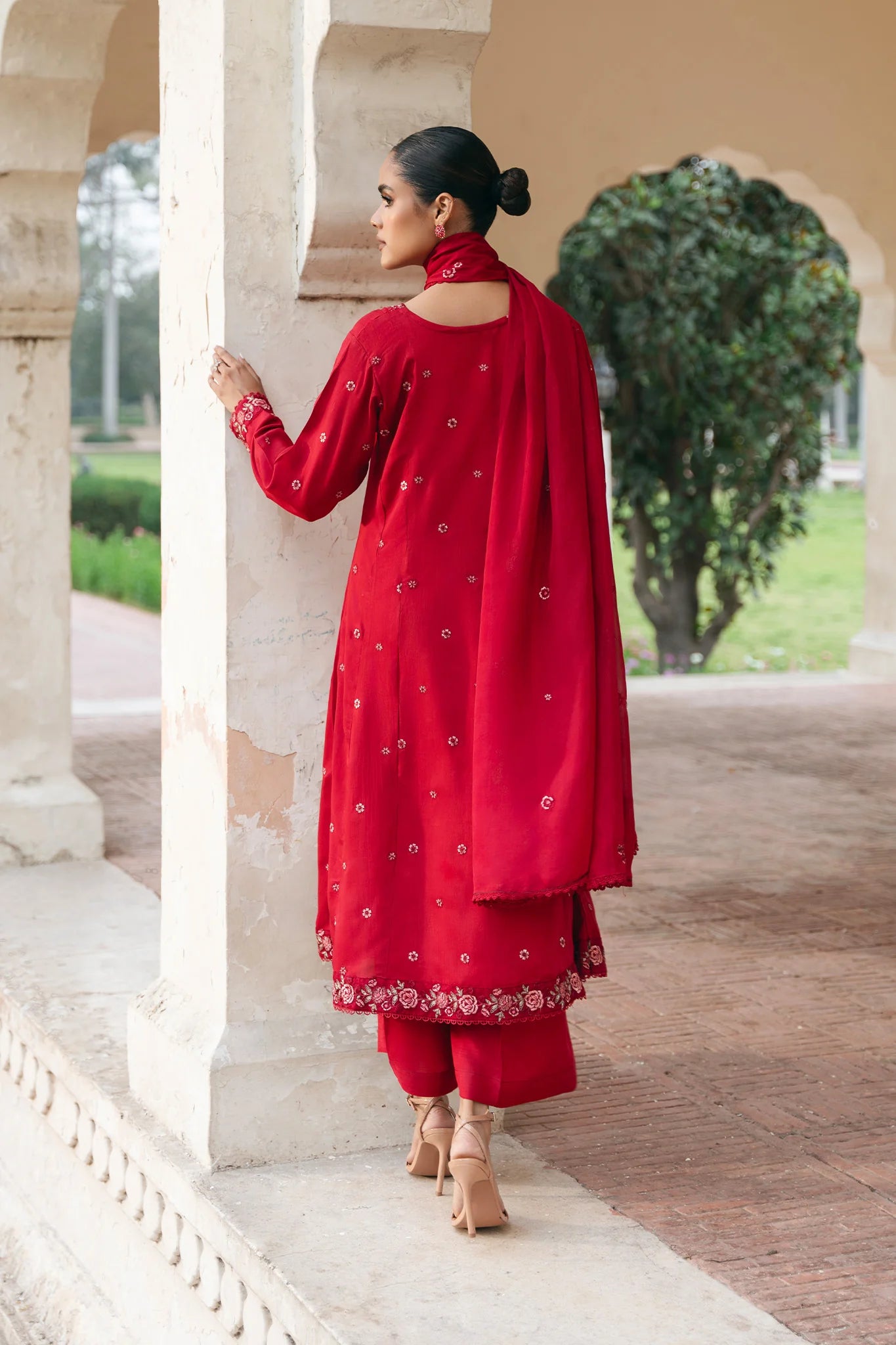 Mannat 3Pc Embroidered Raw Silk Suit Aspen gulbuy.com