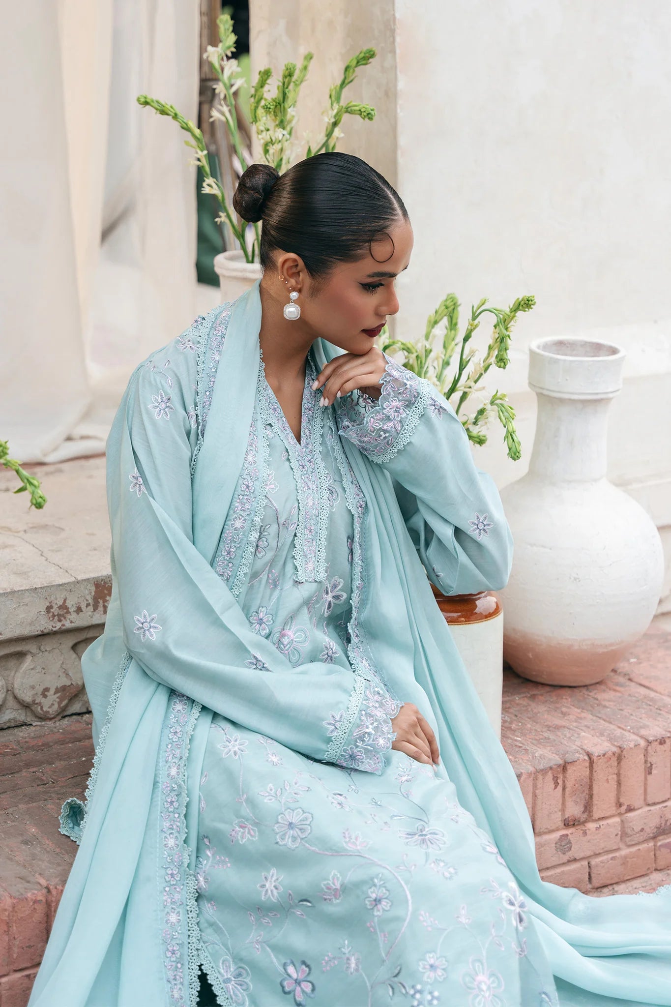 Mannat 3Pc Embroidered Raw Silk Suit Bali gulbuy.com