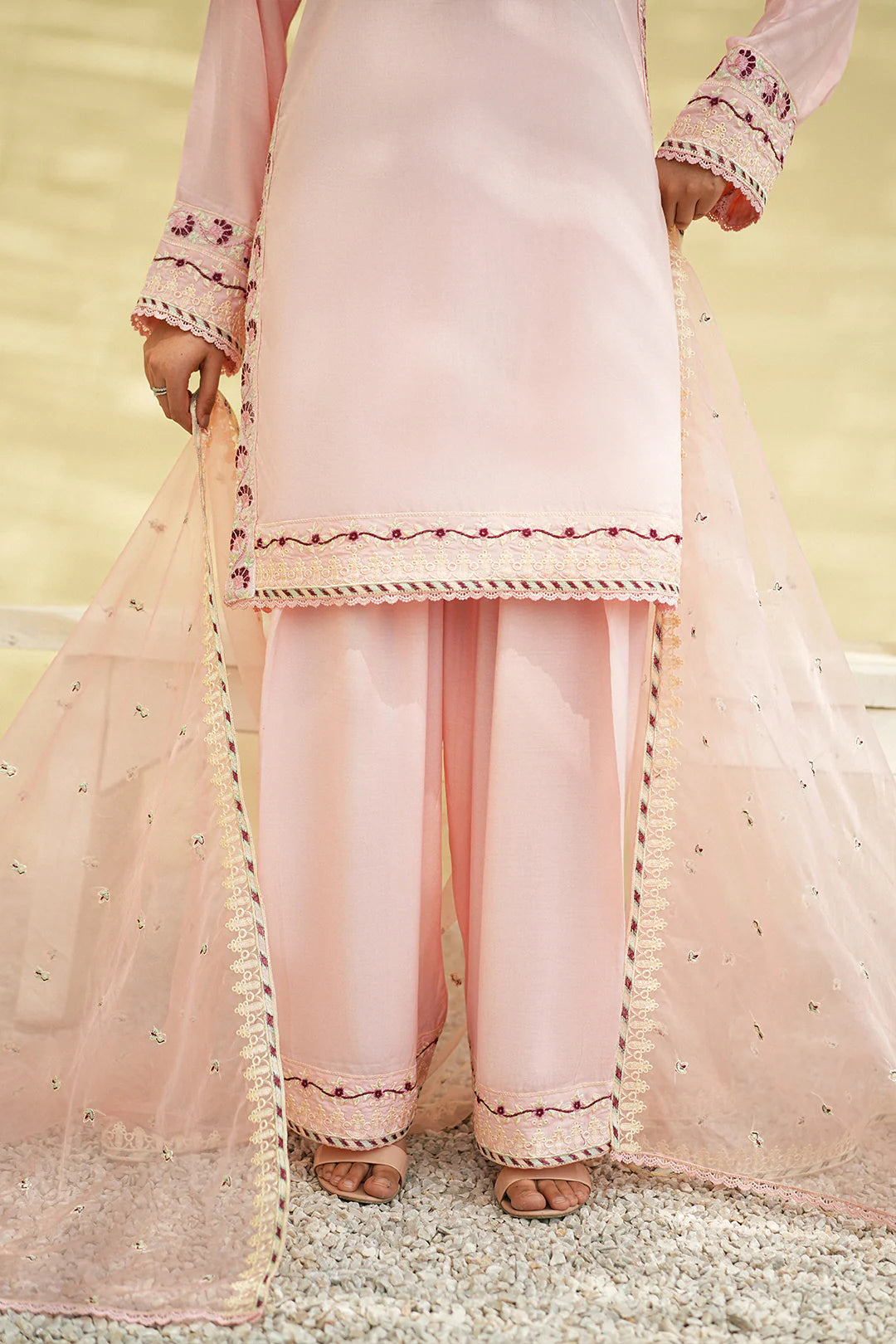 Mannat 3Pc Embriodered Viscose Suit Glint gulbuy.com