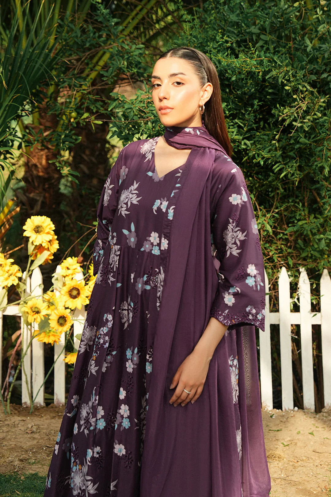 Mannat 3Pc Embriodered Lawn Suit Mirage gulbuy.com