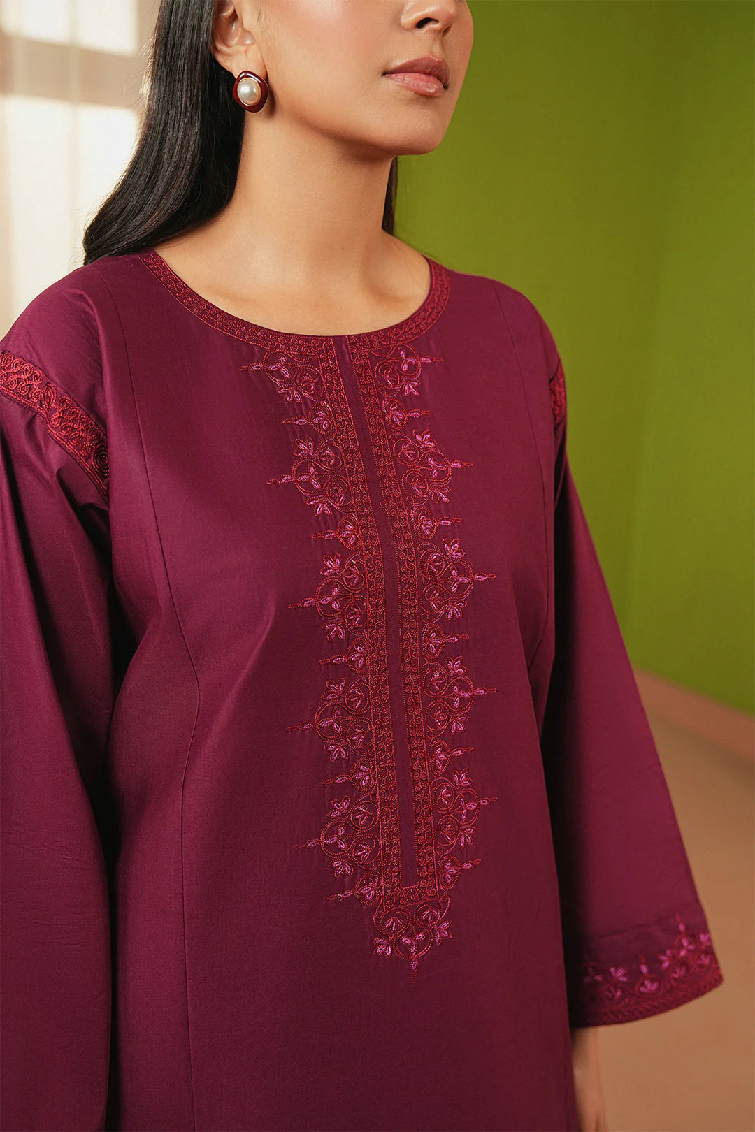 Mannat 3Pc Embriodered Lawn Suit Plum gulbuy.com