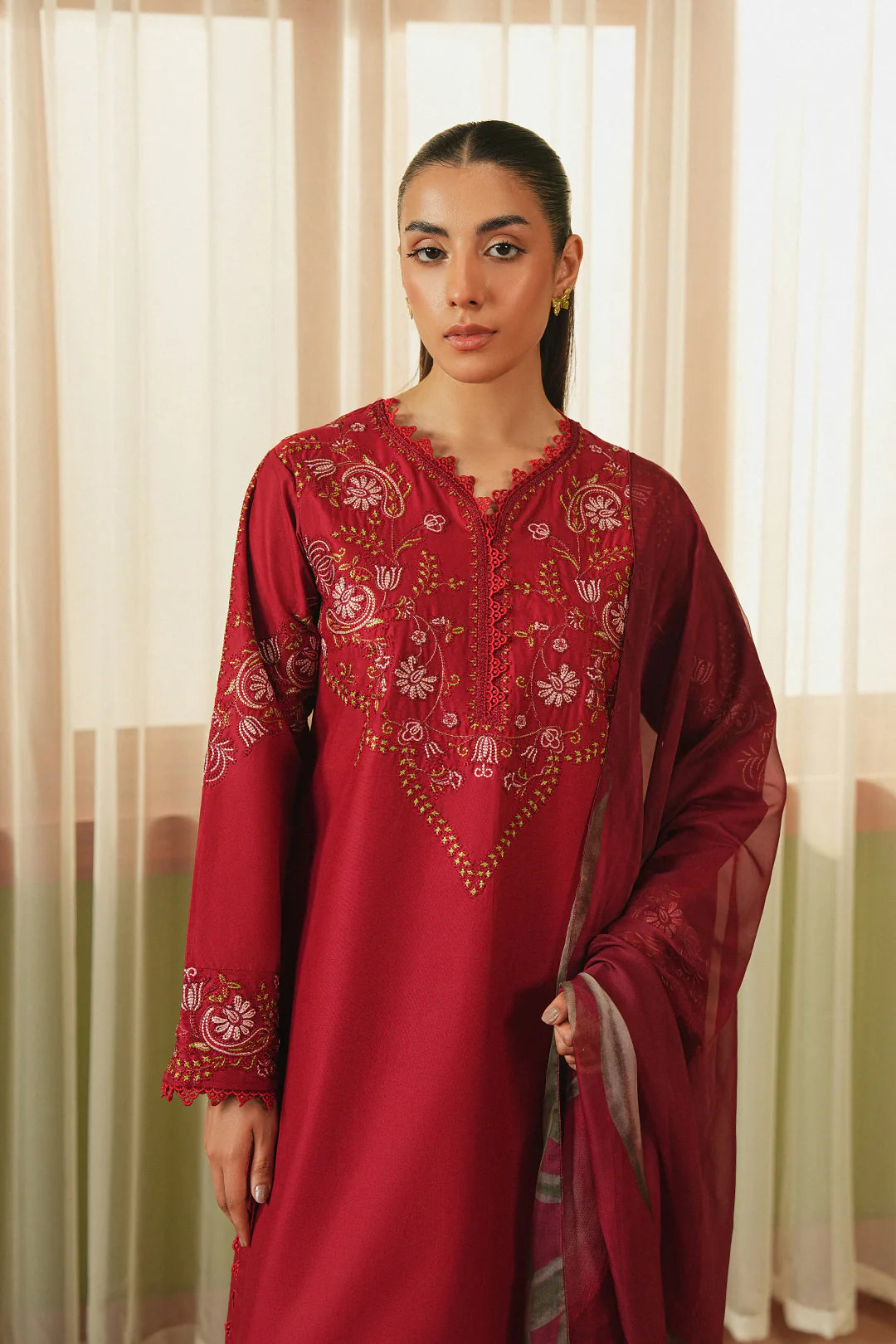 Mannat 3Pc Embriodered Lawn Suit Flare gulbuy.com