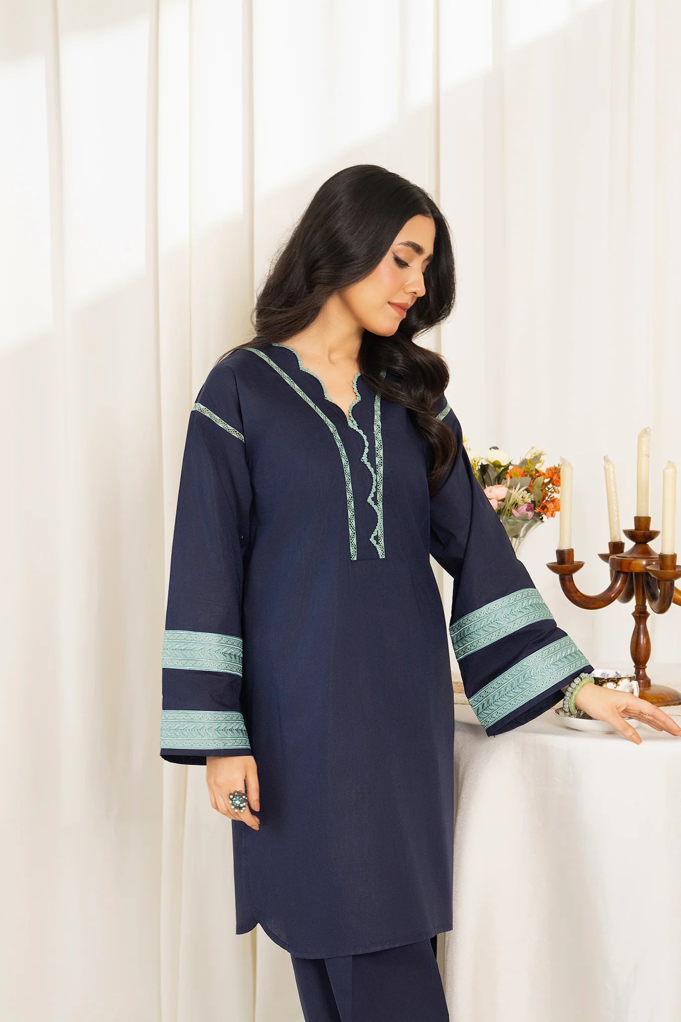 Mannat 2Pc Embroidered Lawn Suit SB2020001 gulbuy.com