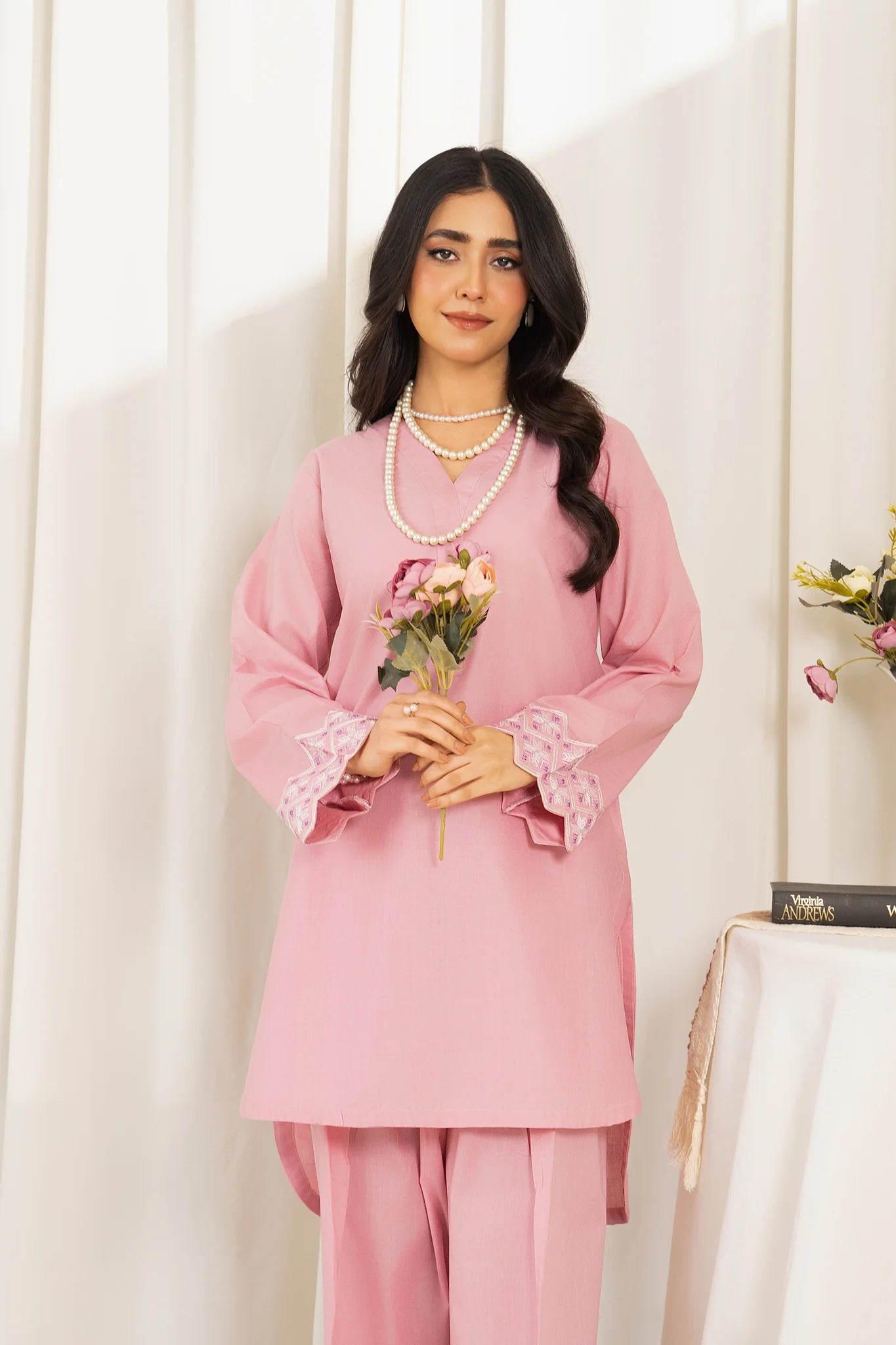 Mannat 2Pc Embroidered Lawn Suit SB2020002 gulbuy.com