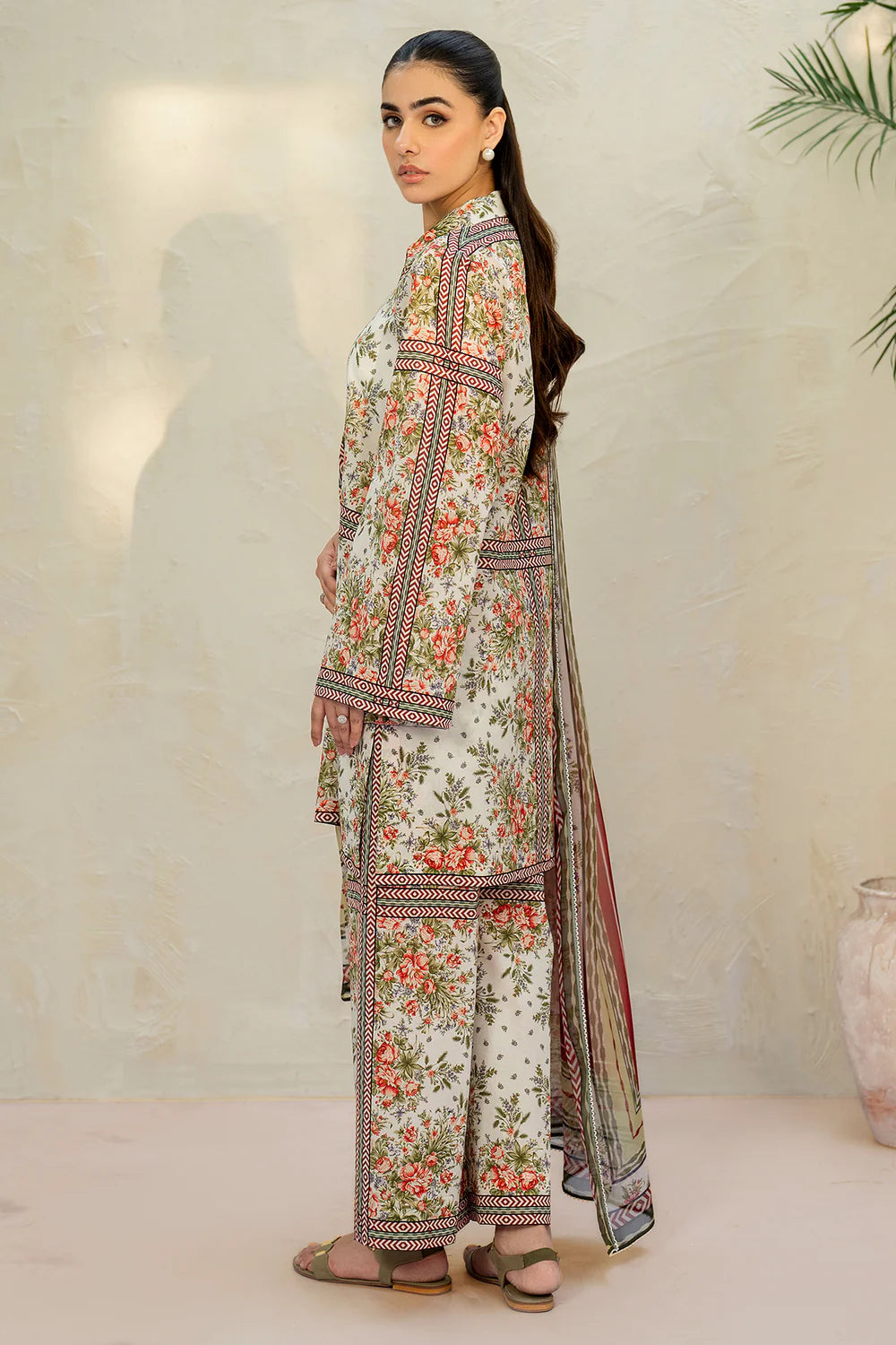 Jazmin 3Pc Digital Printed Lawn Suit USE-9198 gulbuy.com