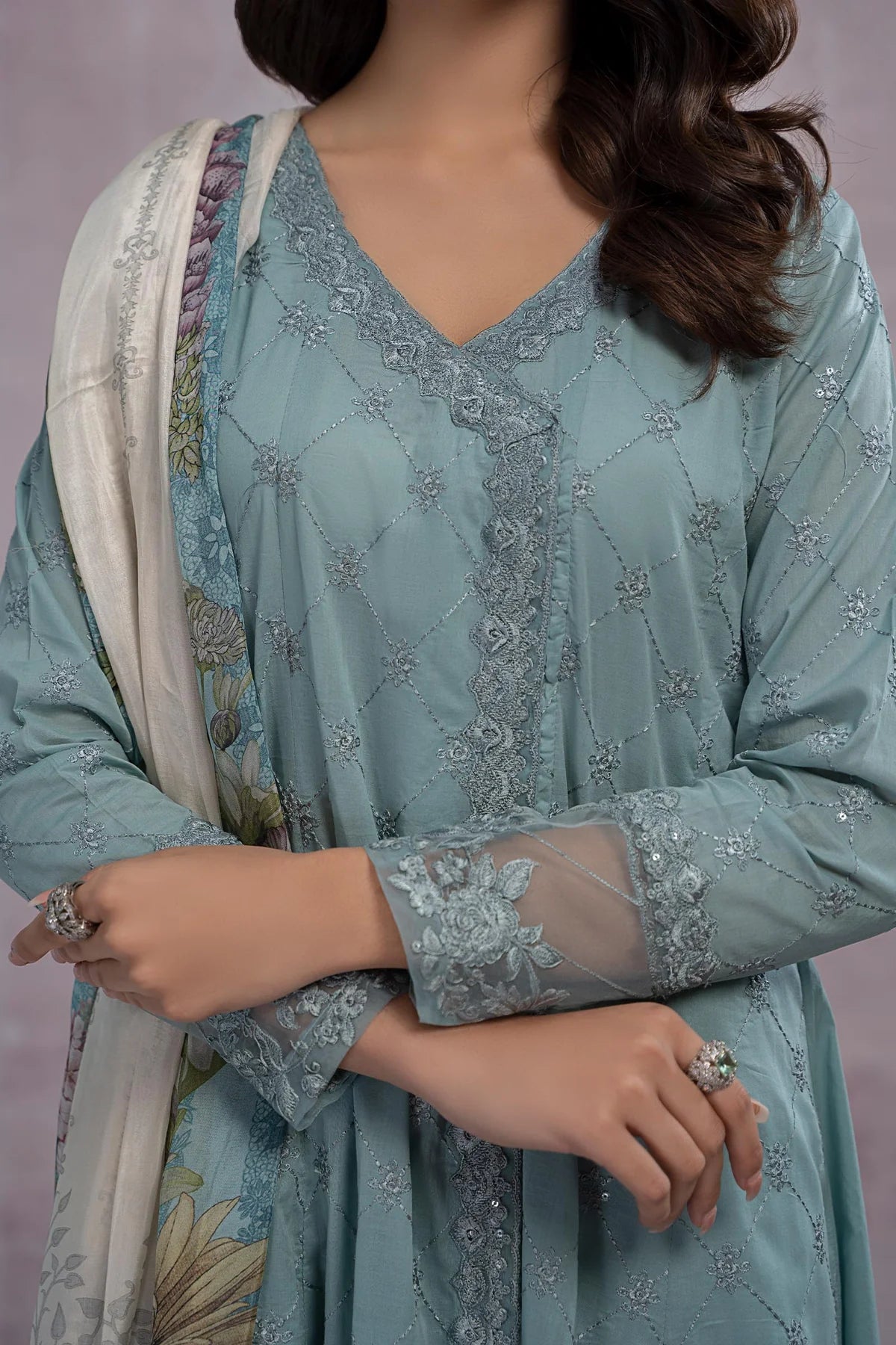 Maria B 3Pc Embroidered Lawn Suit DW-EF23-23R1 gulbuy.com