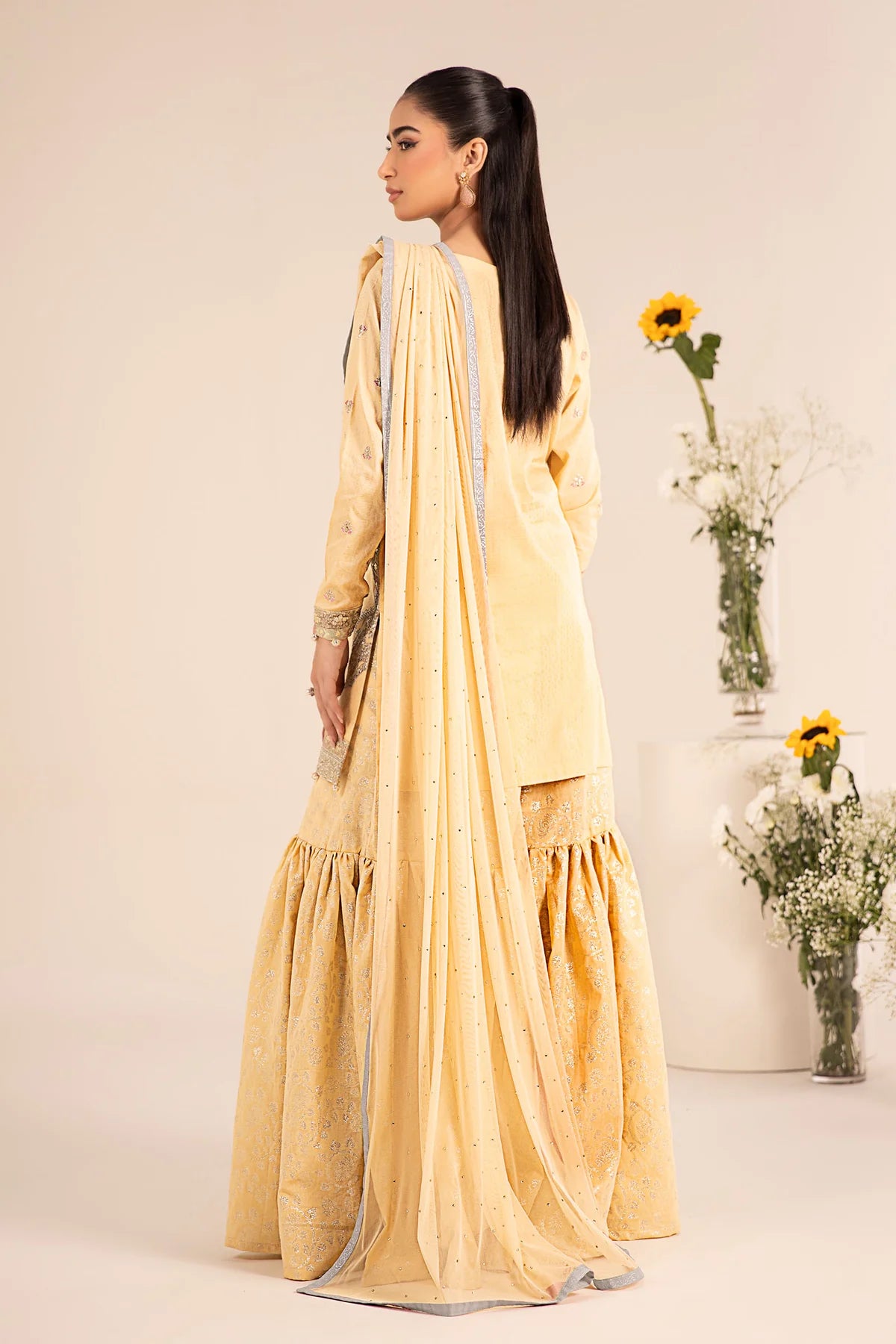 Maria B 3Pc Embroidered Lawn Suit DW-EF25-61 gulbuy.com