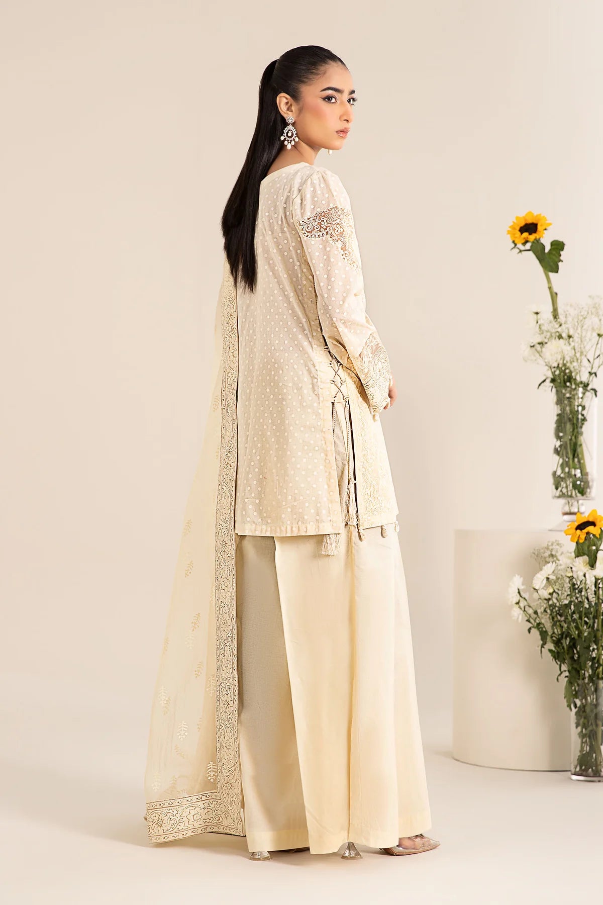 Maria B 3Pc Embroidered Lawn Suit DW-EF25-99 gulbuy.com