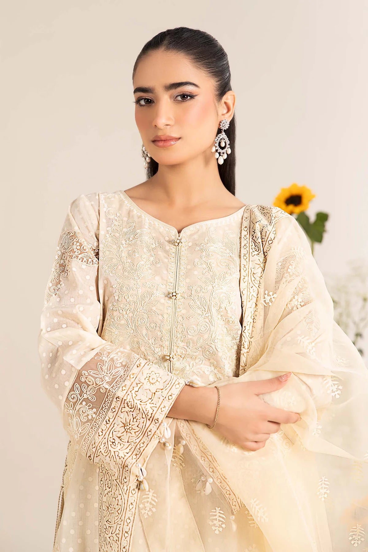 Maria B 3Pc Embroidered Lawn Suit DW-EF25-99 gulbuy.com