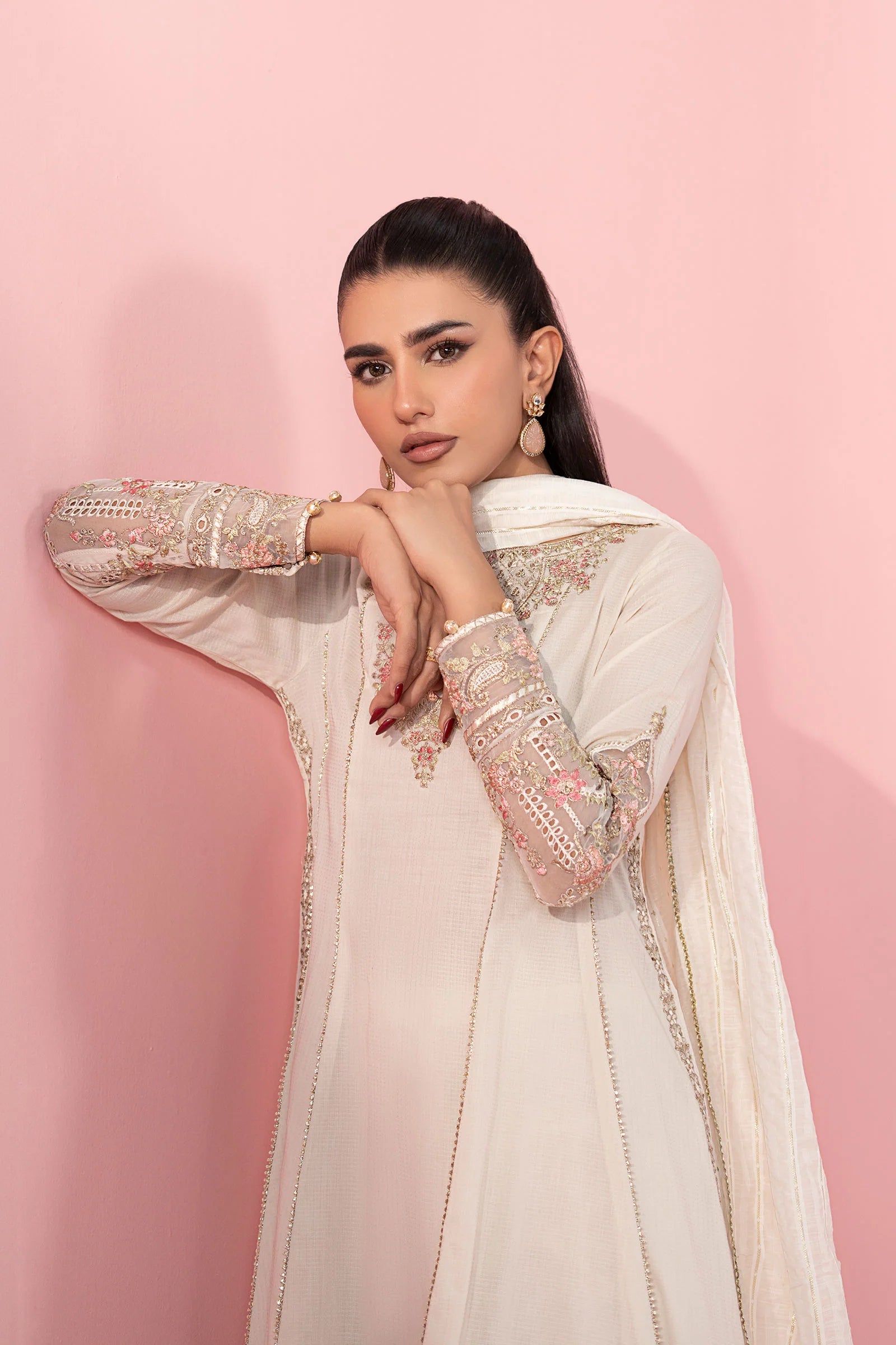 Maria B 3Pc Embroidered Law Suit DW-EA25-122 Off White gulbuy.com