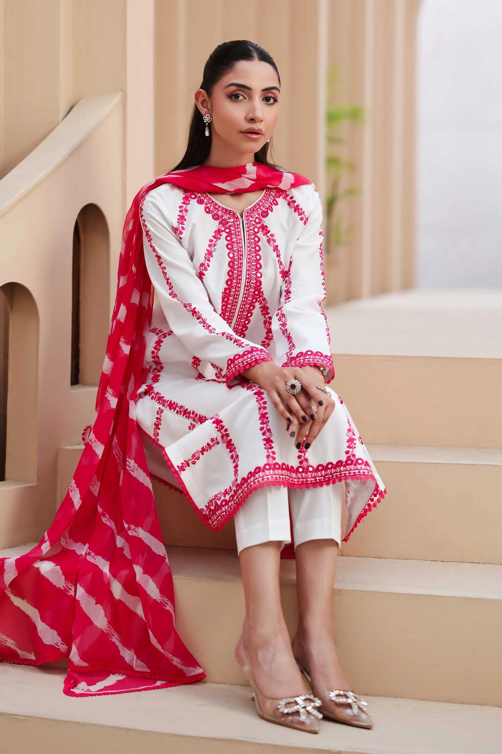 Maria B 3Pc Embroidered Lawn Suit DW-EA25-60 Pink gulbuy.com
