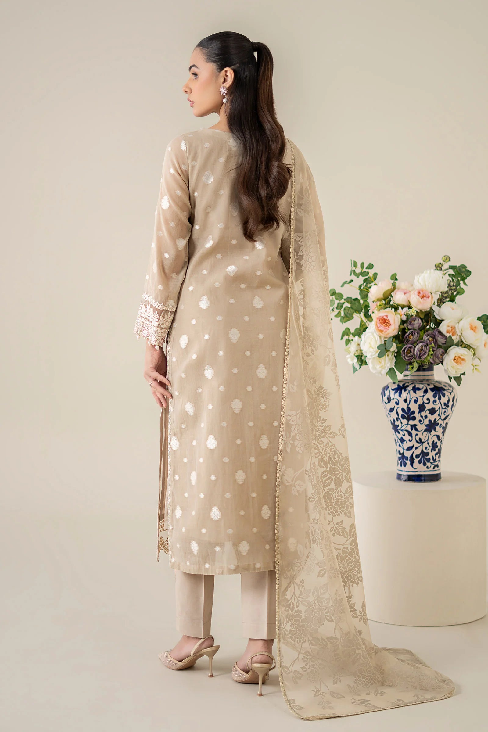 Maria B 3Pc Embroidered Cotton Jacquard Suit DW-EA25-90 gulbuy.com