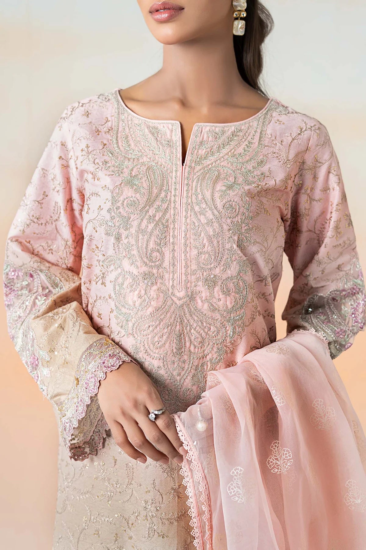 Maria B 3Pc Embroidered Jacquard Lawn Suit DW-EF25-13 gulbuy.com