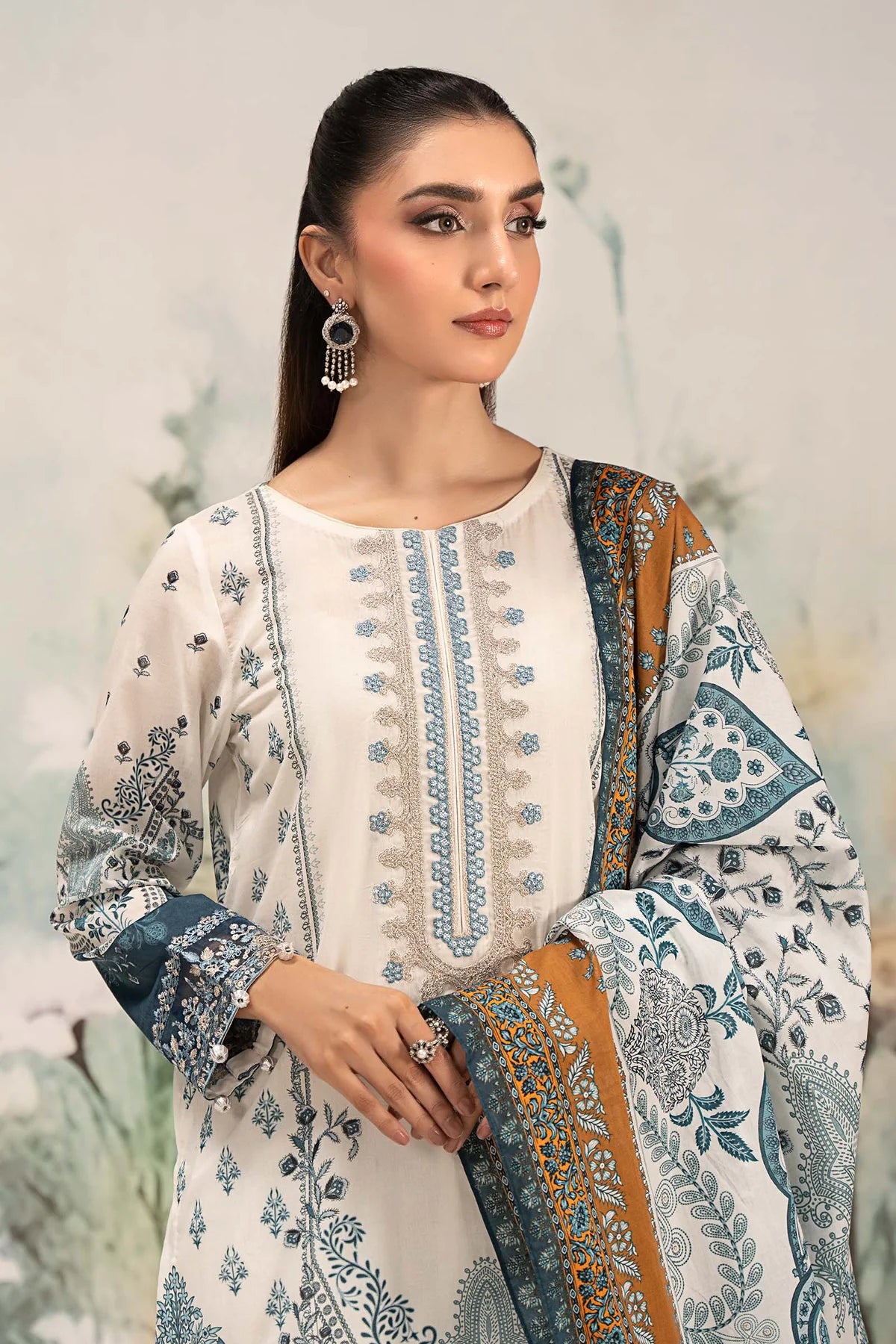 Maria B 3Pc Embroidered Lawn Suit DW-EF25-14 gulbuy.com