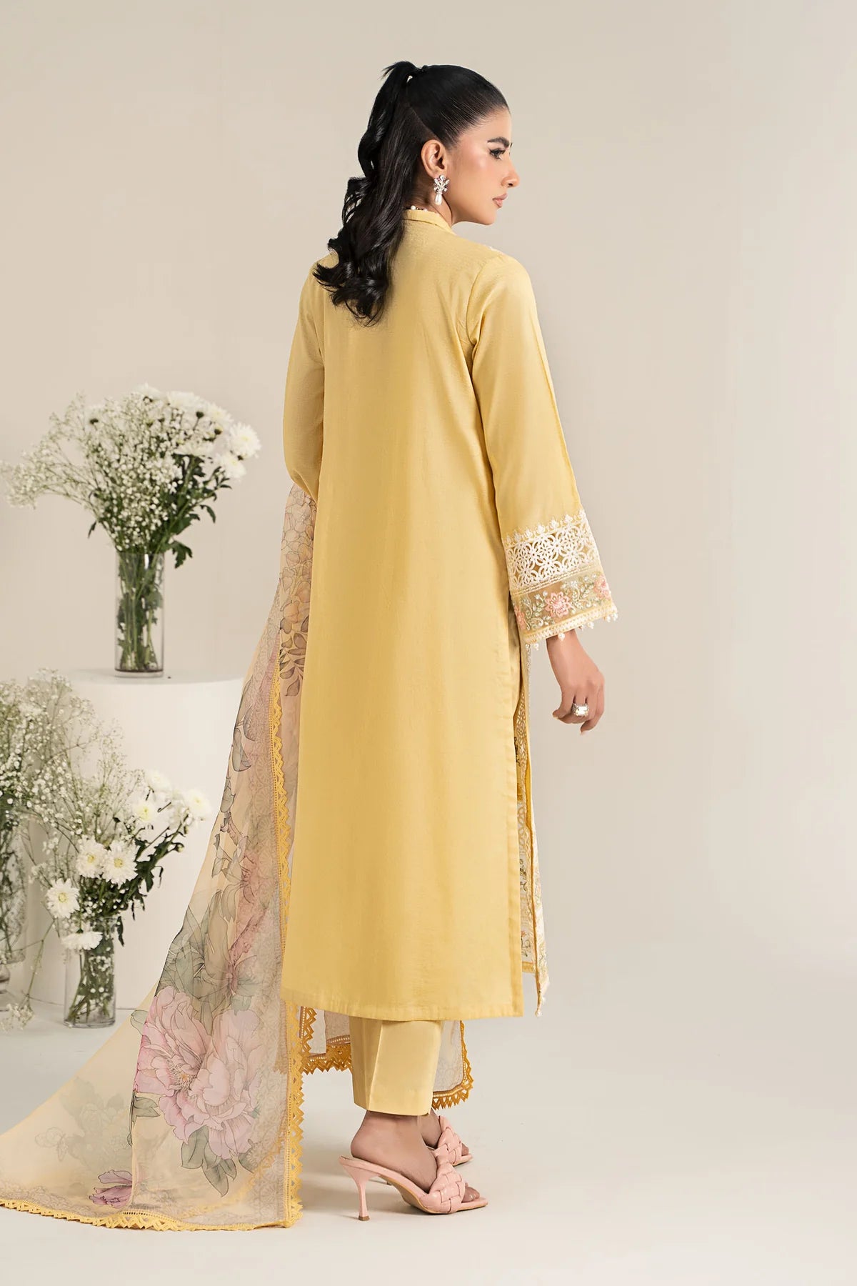 Maria B 3Pc Embroidered Dobby Lawn Suit DW-EF25-151 gulbuy.com