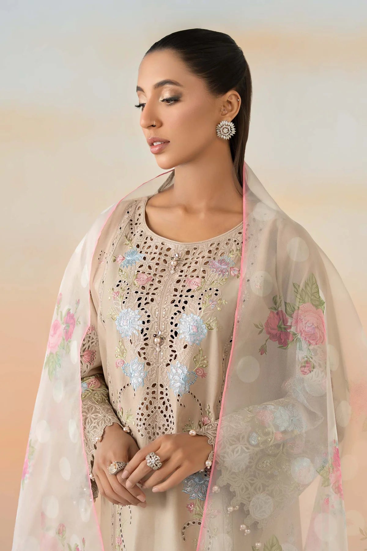 Maria B 3Pc Embroidered Lawn Suit DW-EF25-05 gulbuy.com
