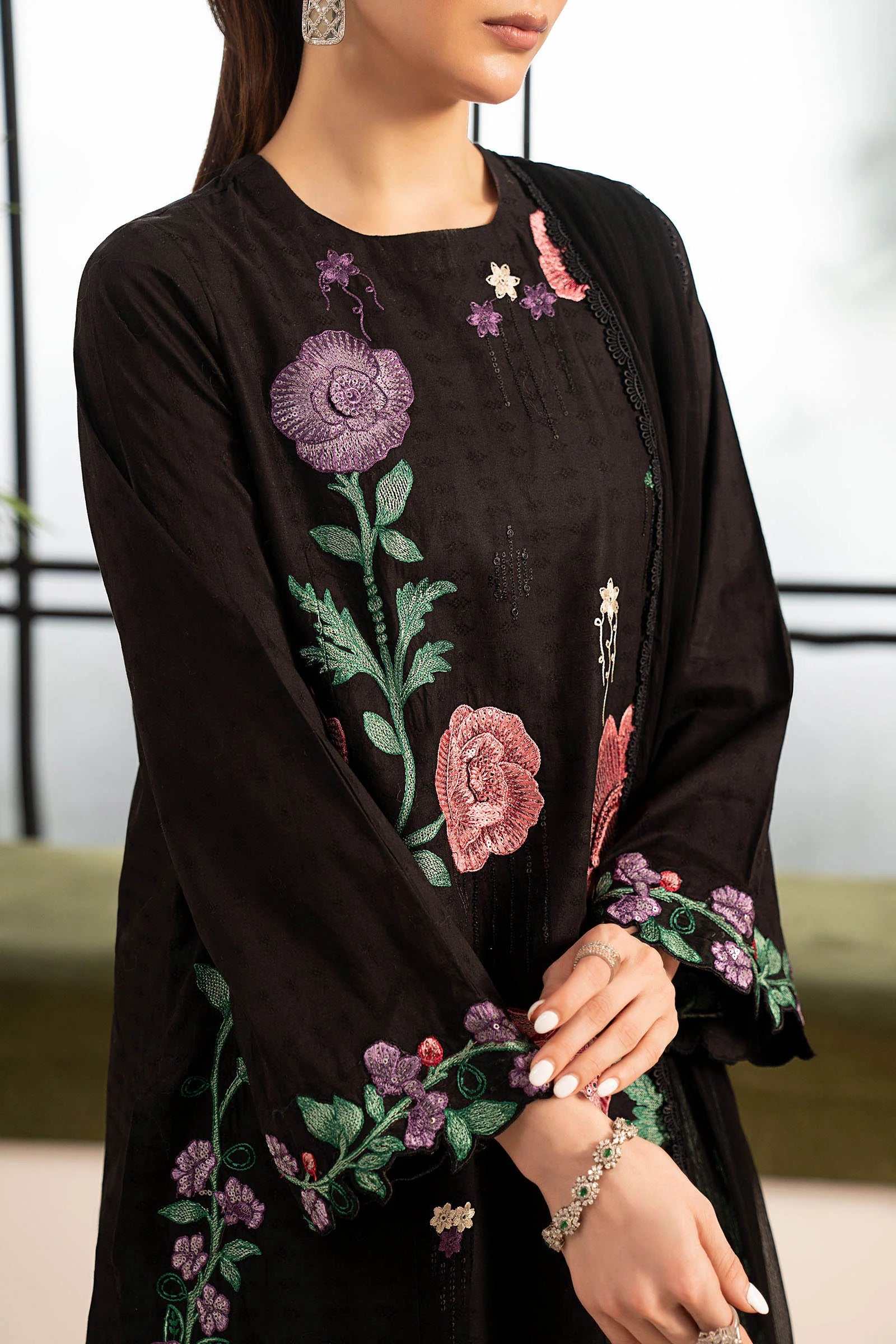 Maria B 3Pc Embroidered Lawn Suit DW-PF26-20-Black