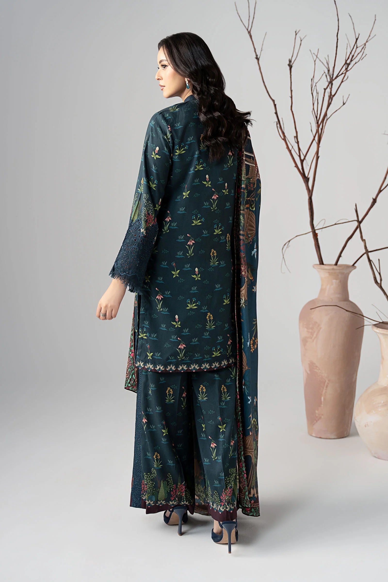 Maria B 3Pc Embroidered Linen Suit DW-W25-59-Teal gulbuy.com