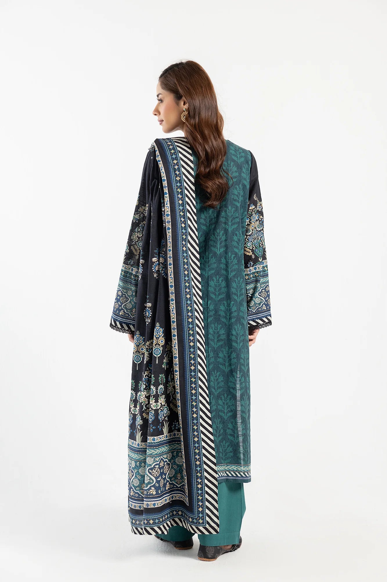 Ethnic 3Pc Printed khaddar Suit E0461/202/711 gulbuy.com