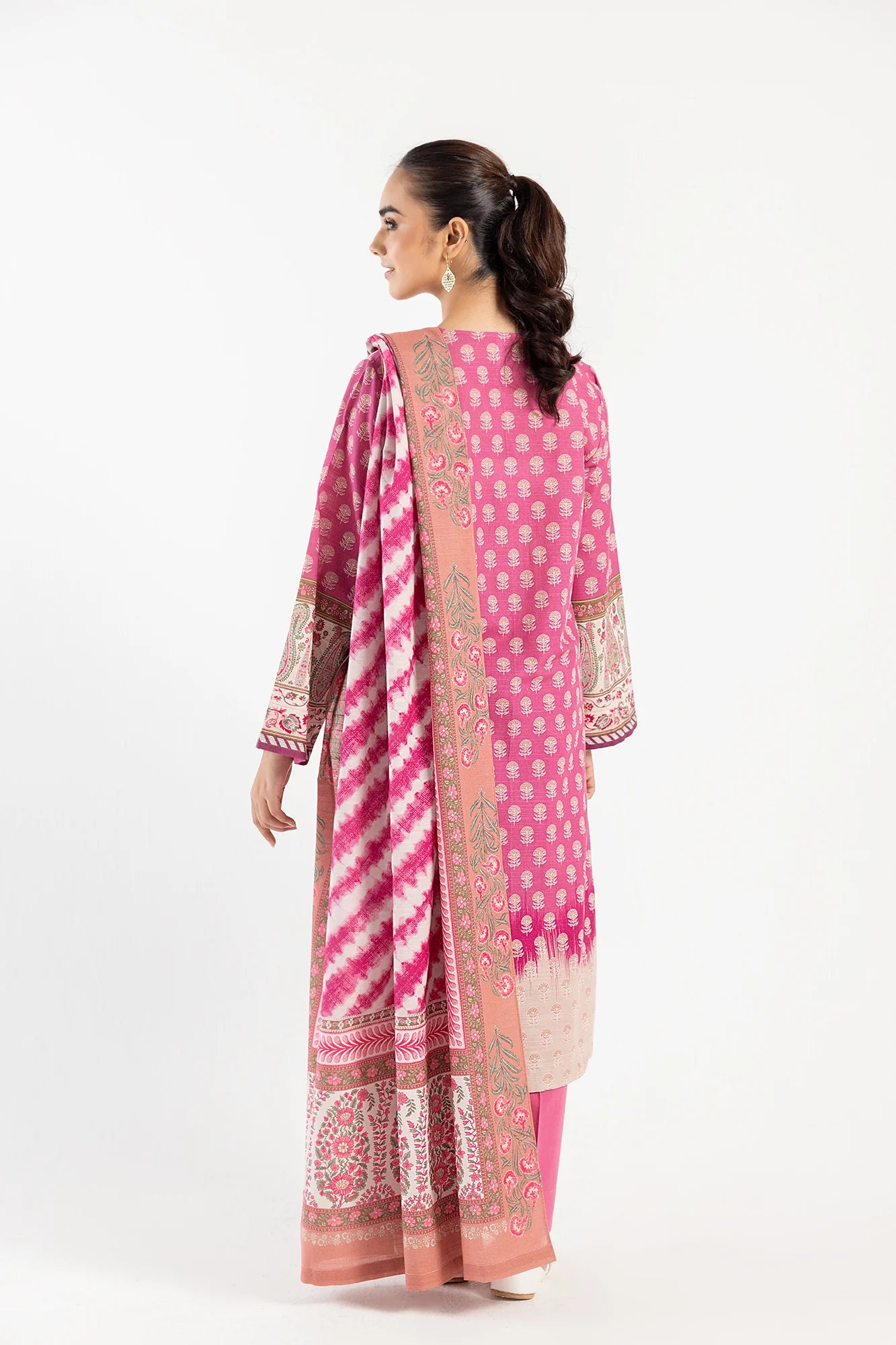 Ethnic 3Pc Printed khaddar Suit E0473/202/410 gulbuy.com