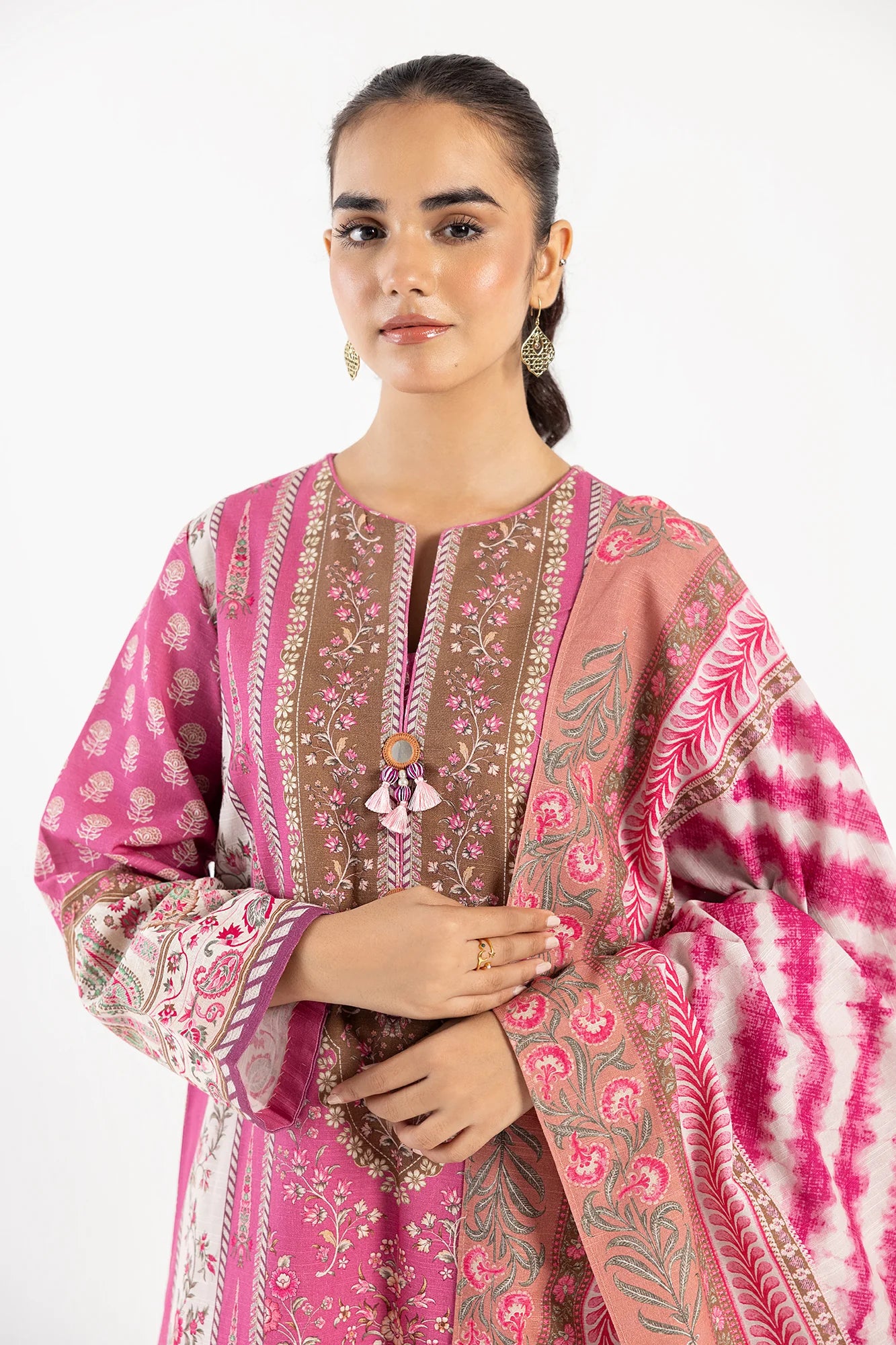Ethnic 3Pc Printed khaddar Suit E0473/202/410 gulbuy.com