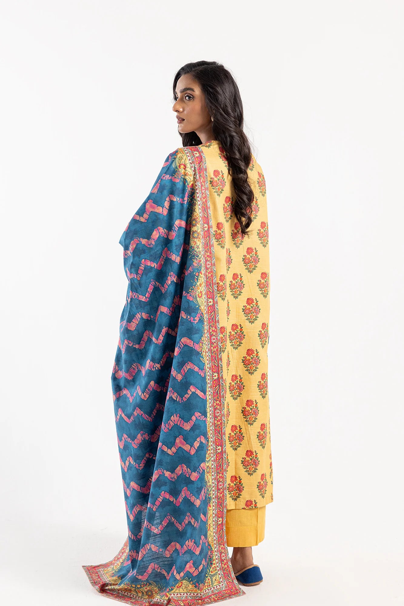 Ethnic 3Pc Printed khaddar Suit E0475/202/114 gulbuy.com