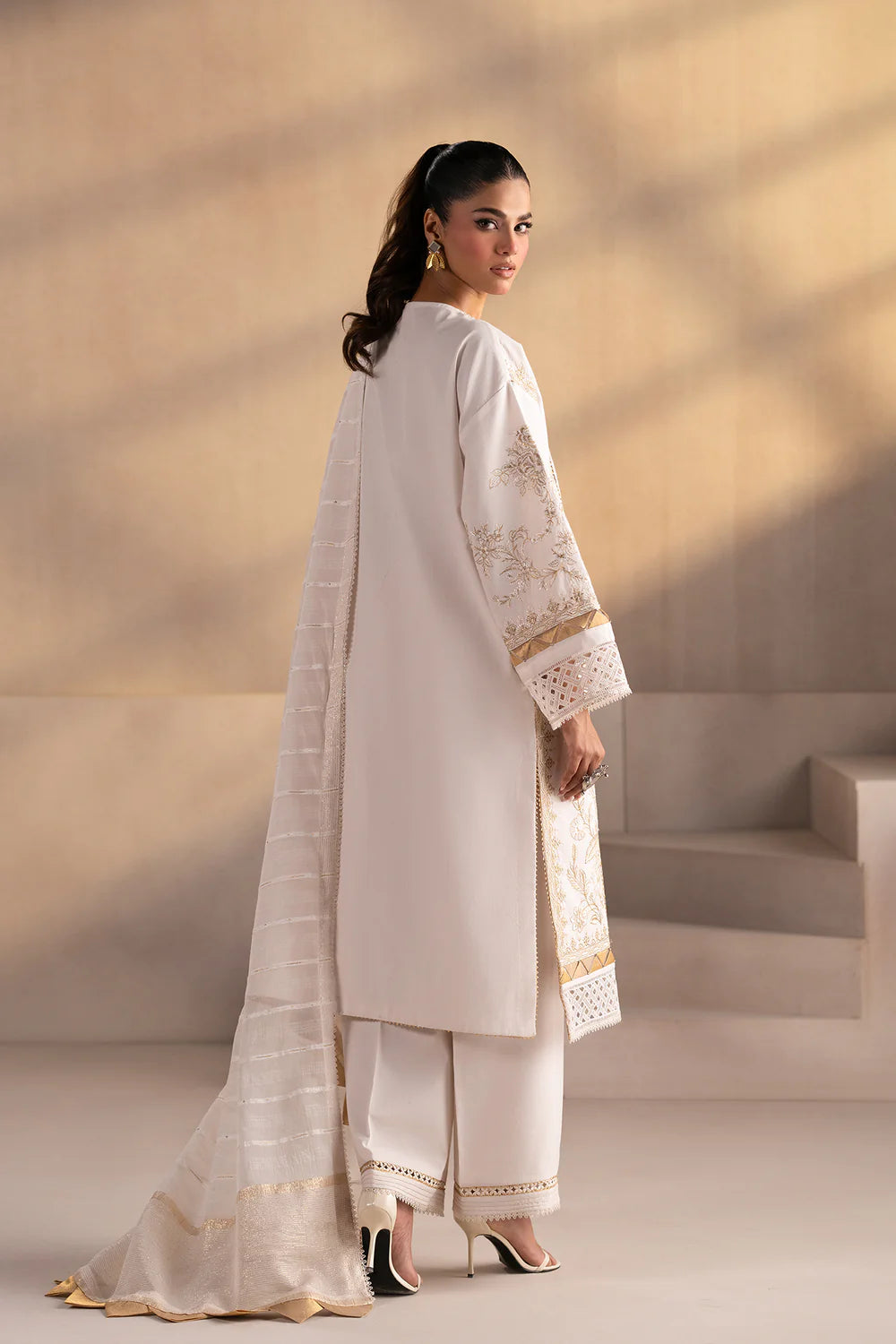 Ethnic 3Pc Embroidered Lawn Suit E0502/203/003 gulbuy.com