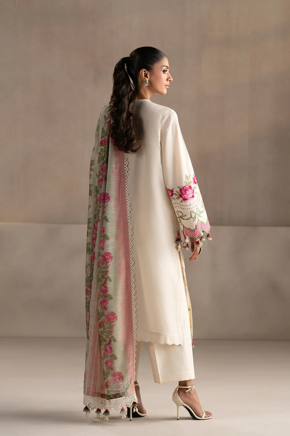 Ethnic 3Pc Embroidered Lawn Suit E0507/203/002 gulbuy.com