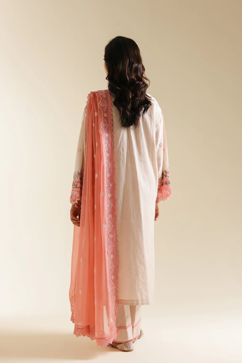Ethnc 3Pc Embroidered Lawn Suit E0537/203/314 gulbuy.com