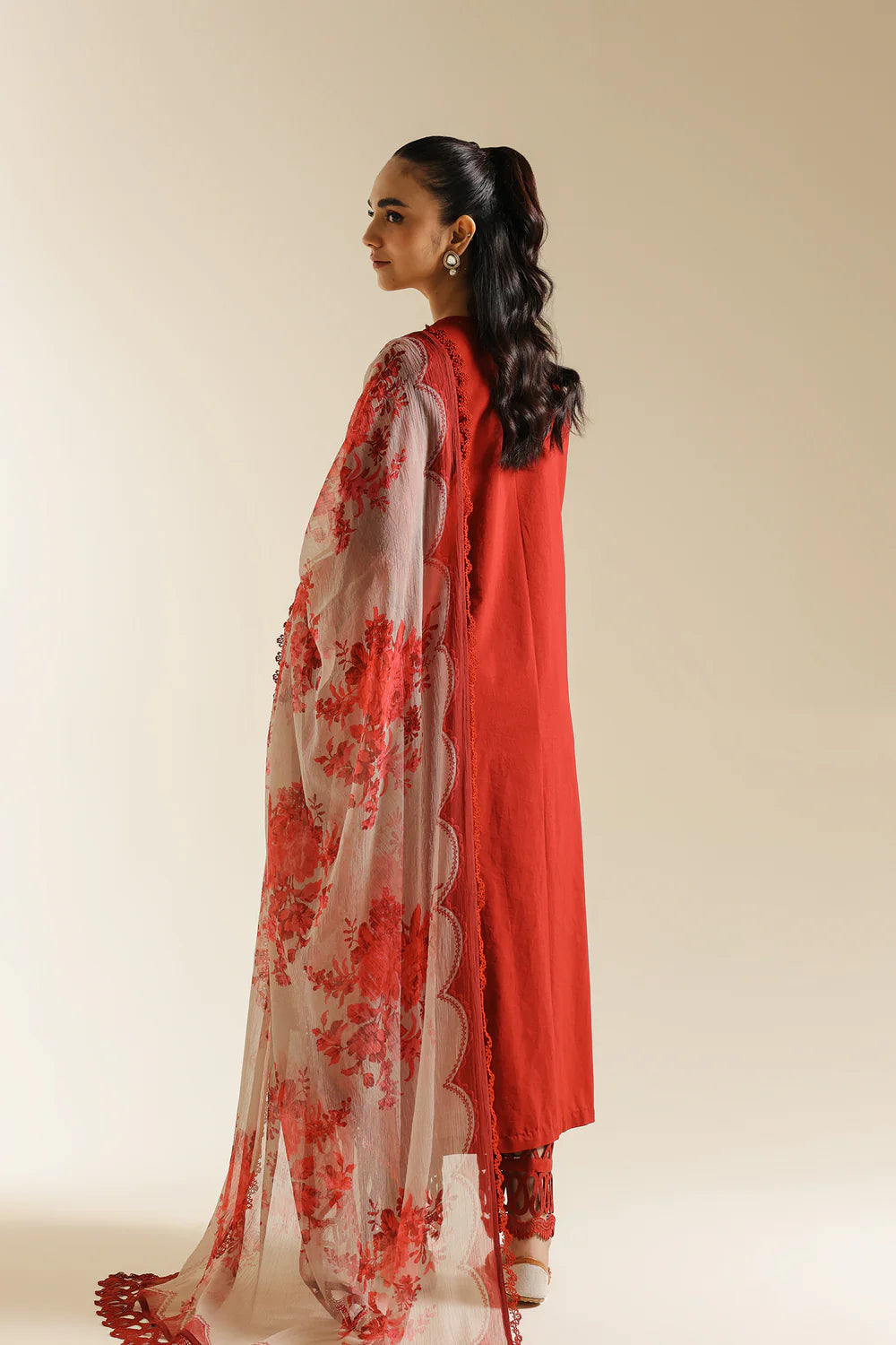 Ethnc 3Pc Embroidered Lawn Suit E0538/203/416 gulbuy.com