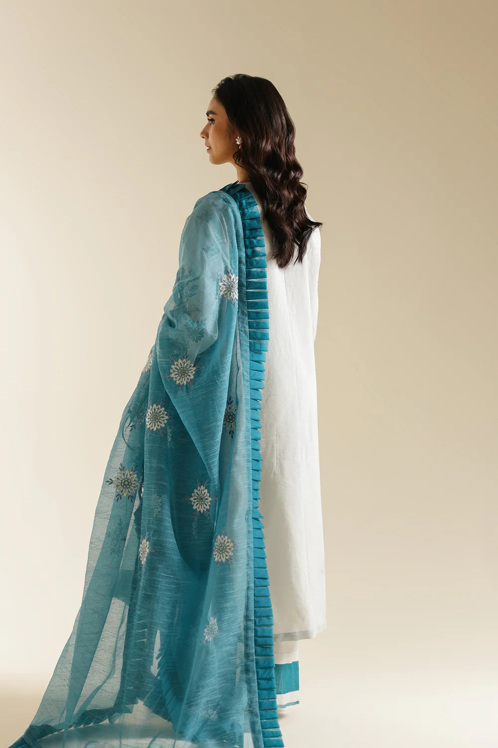 Ethnc 3Pc Embroidered Lawn Suit E0539/203/003 gulbuy.com