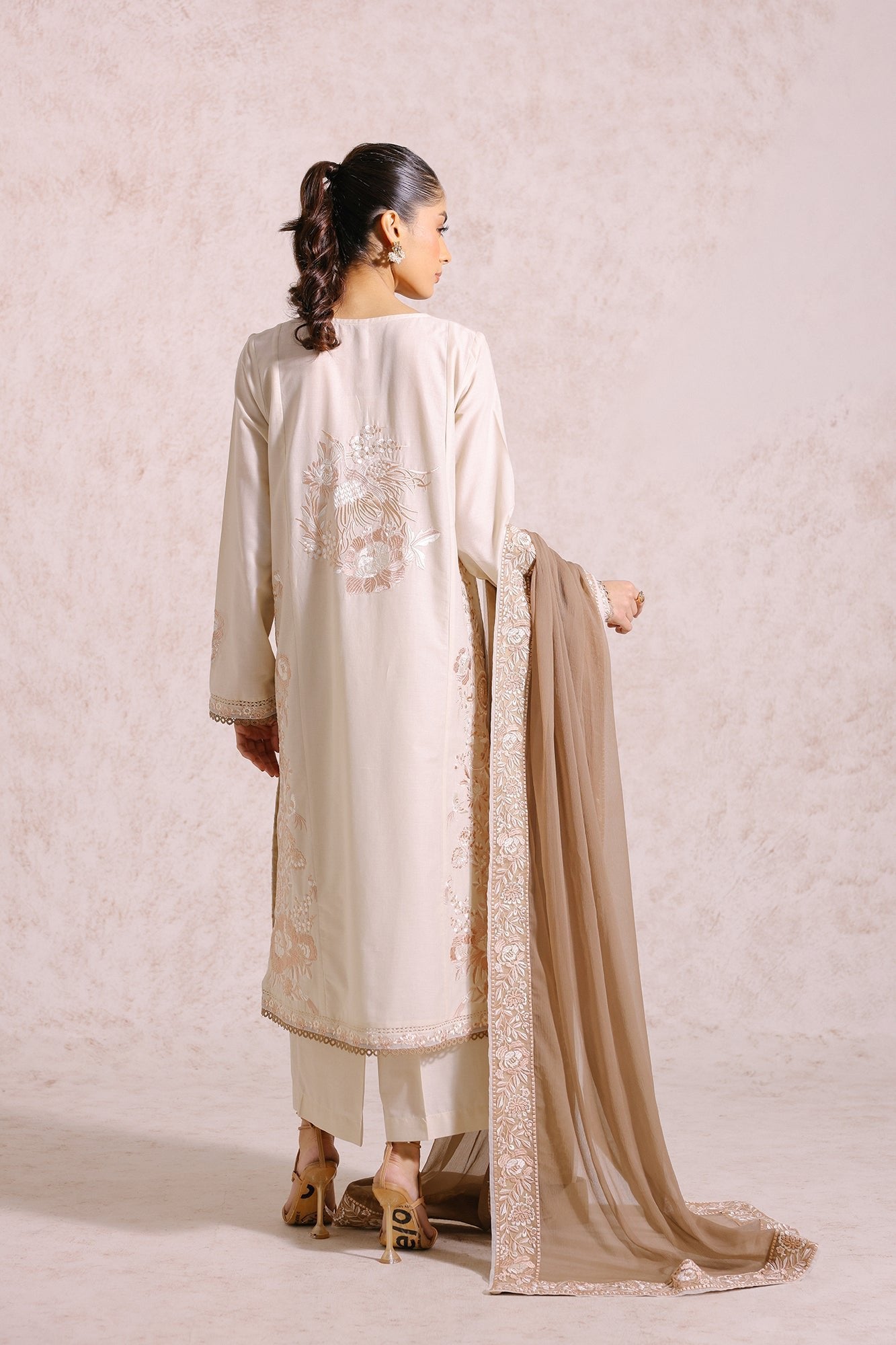 Ethnic 3 Piece Embroidered Chiffon Suit (E0550/105/005) gulbuy.com
