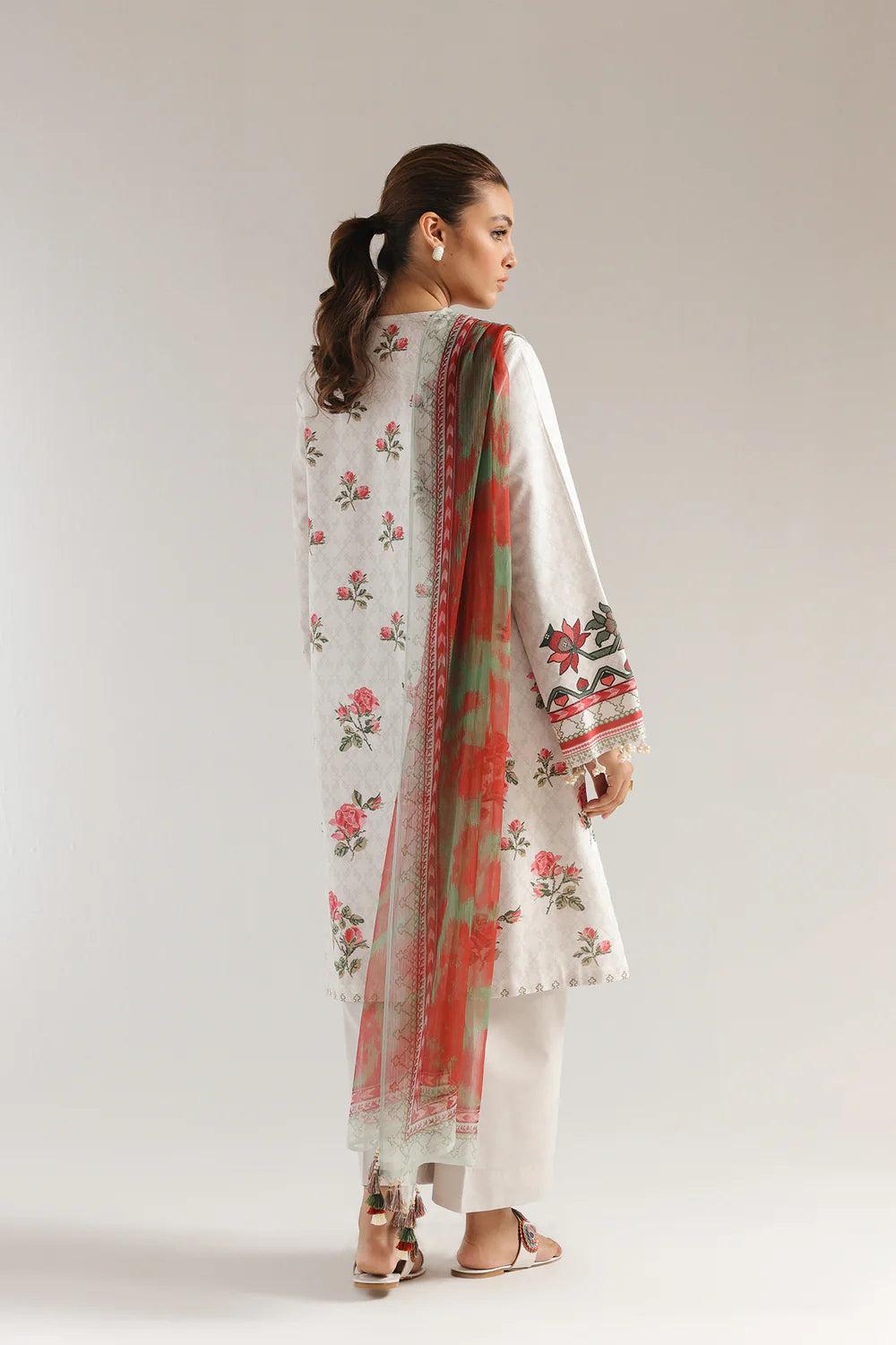 Ethnc 3Pc Embroidered Lawn Suit E0577/203/003 gulbuy.com