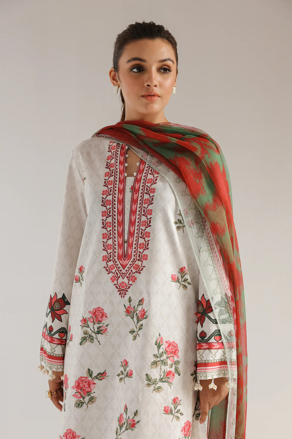 Ethnc 3Pc Embroidered Lawn Suit E0577/203/003 gulbuy.com