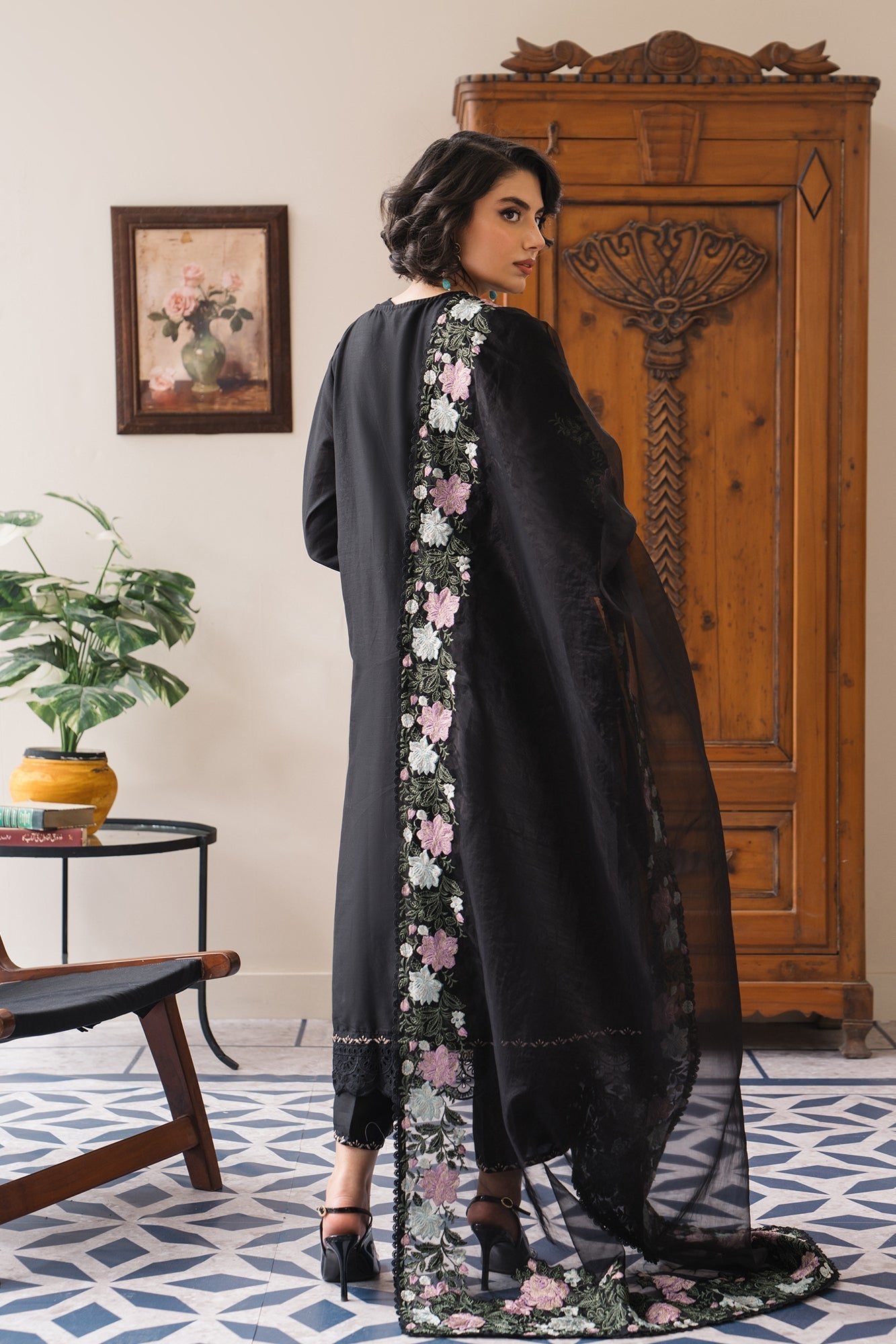 Ethnic 3 Piece Embroidered Lawn Suit (E0644/105/902)