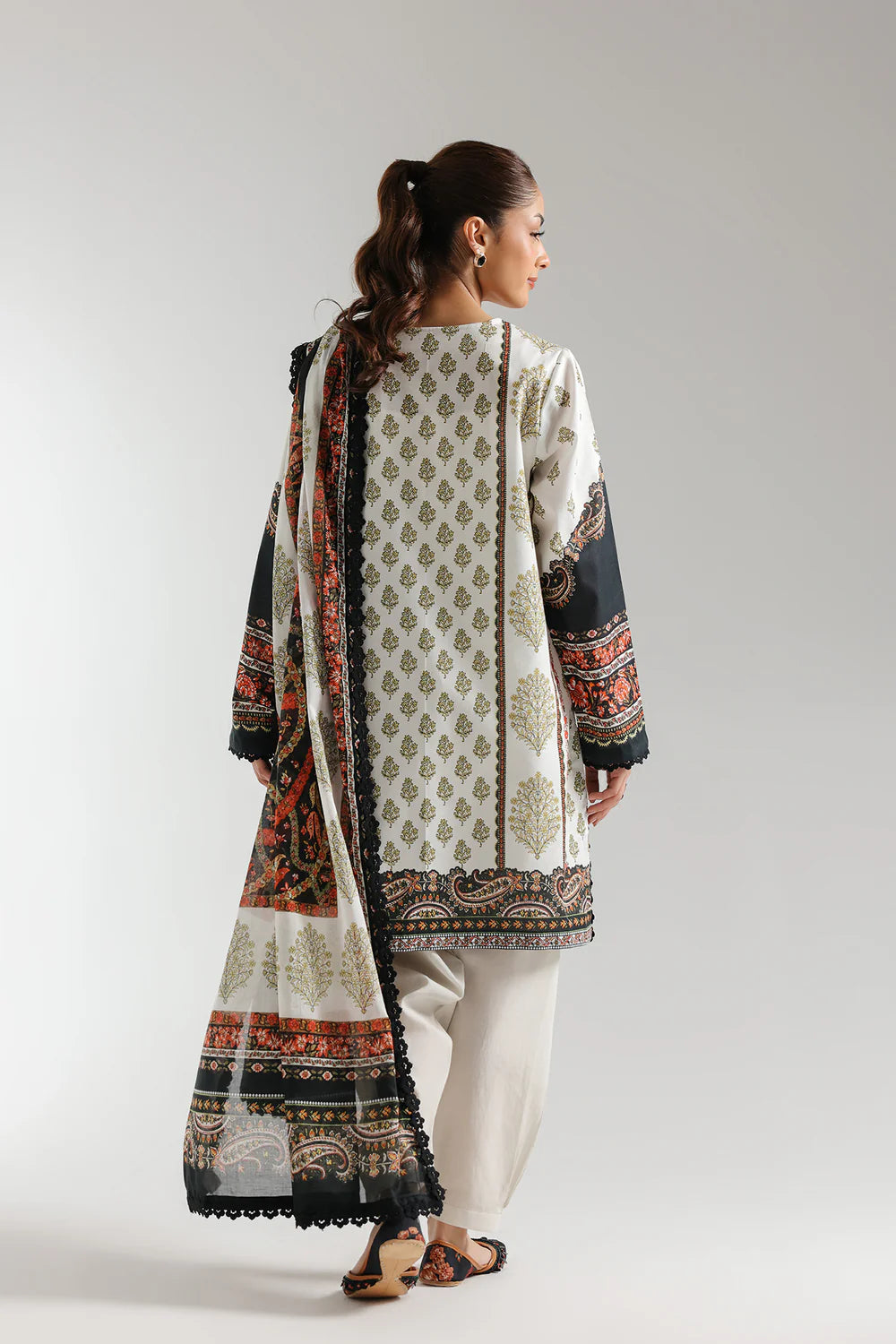 Ethnic 3Pc Printed Lawn Suit E0663/202/120 gulbuy.com