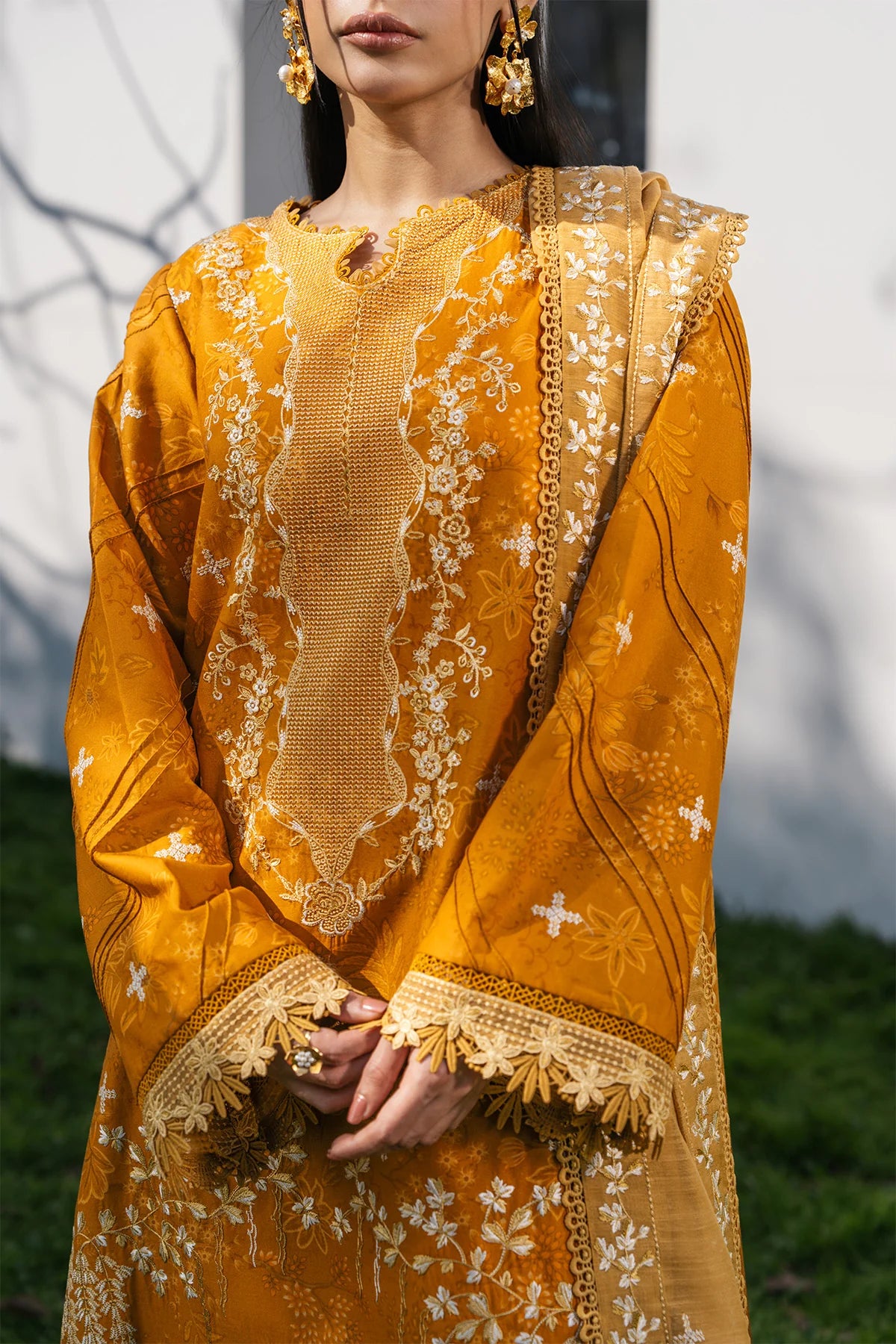 Ziva 3Pc Embroidered Lawn Suit Aurelia gulbuy.com