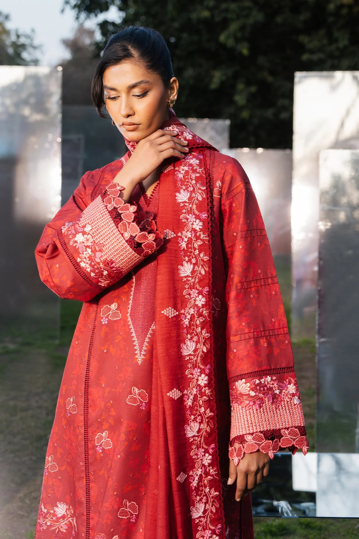 Ziva 3Pc Embroidered Lawn Suit Caryn gulbuy.com