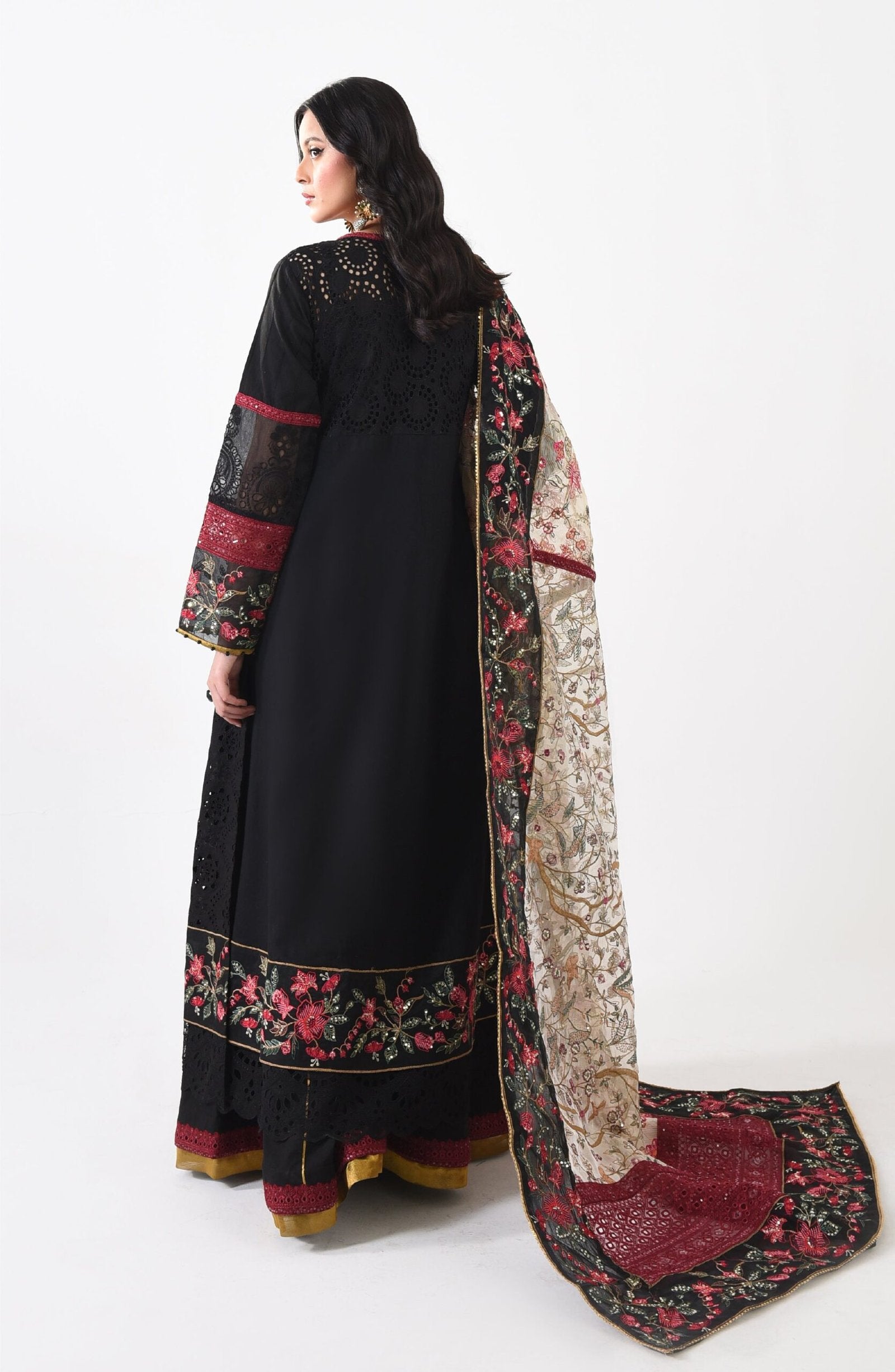 MARYUM &amp; MARIA 3PC EMBROIDERED LAWN SUIT (MS24-569) gulbuy.com