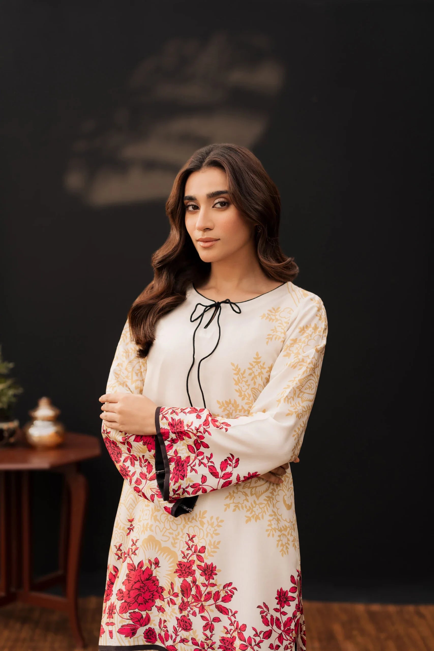 Kastoor 2Pc Printed Lawn Suit AW-145 gulbuy.com