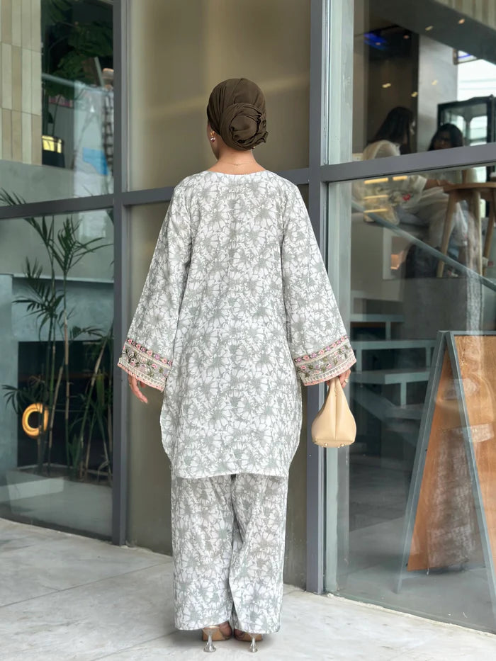 Mohagni 2Pc Embroidered Cotton Lawn Suit LP-15 gulbuy.com