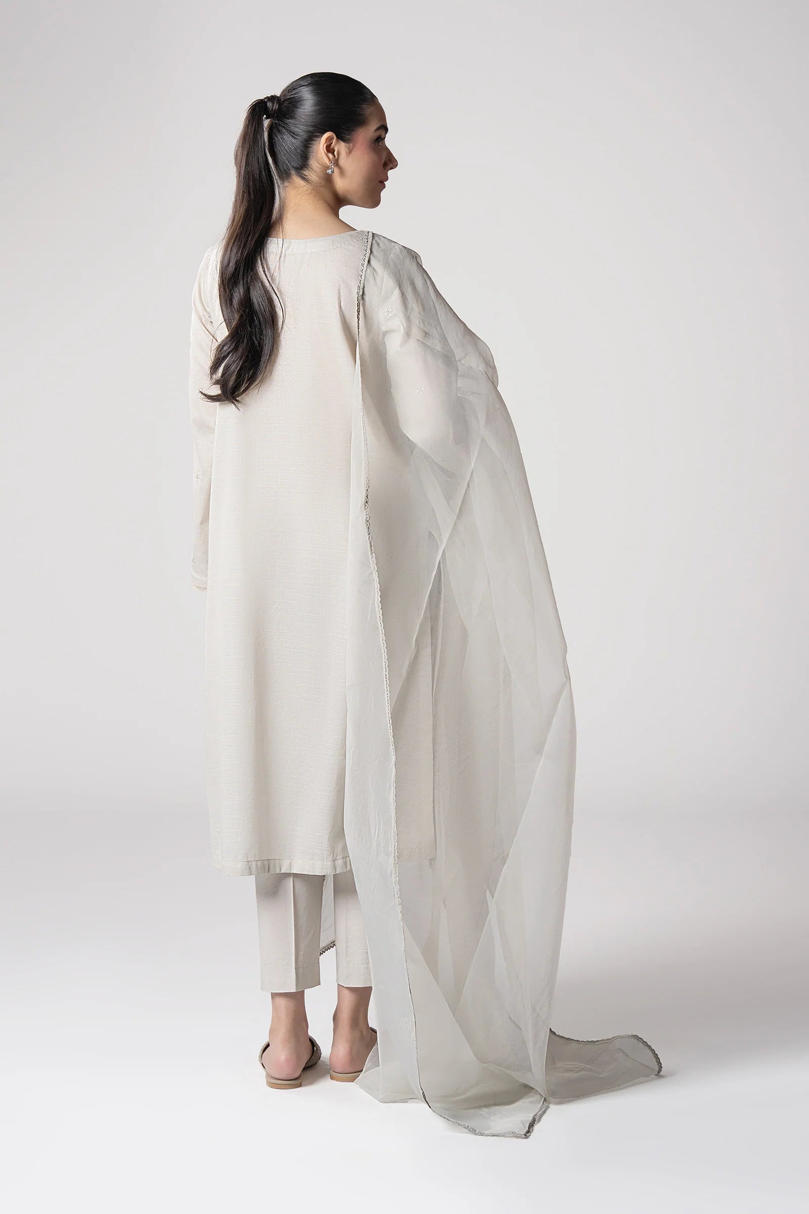 Maria B 3Pc Embroidered Lawn Suit MB-CS25-140 gulbuy.com