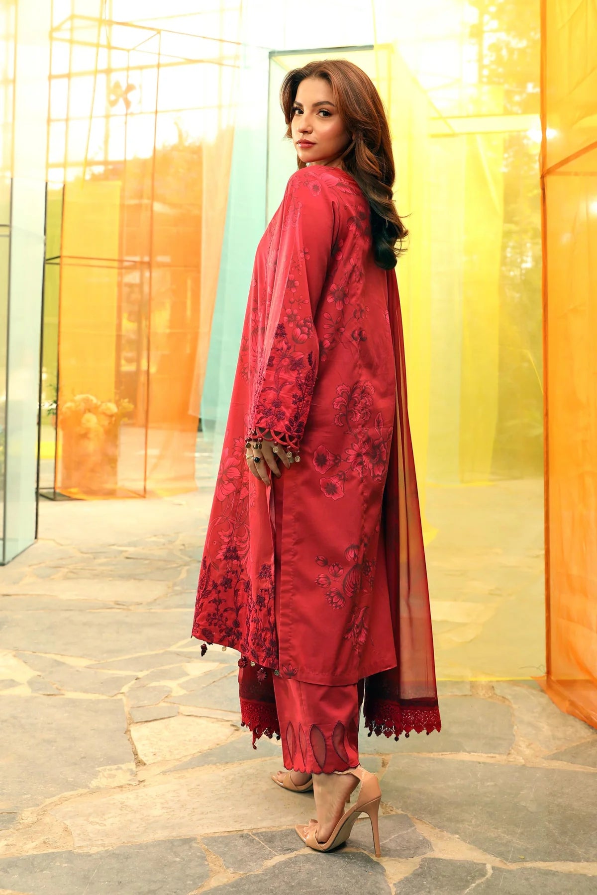 Maria B 3Pc Embroidered Lawn Suit MB-CUS25-706A gulbuy.com